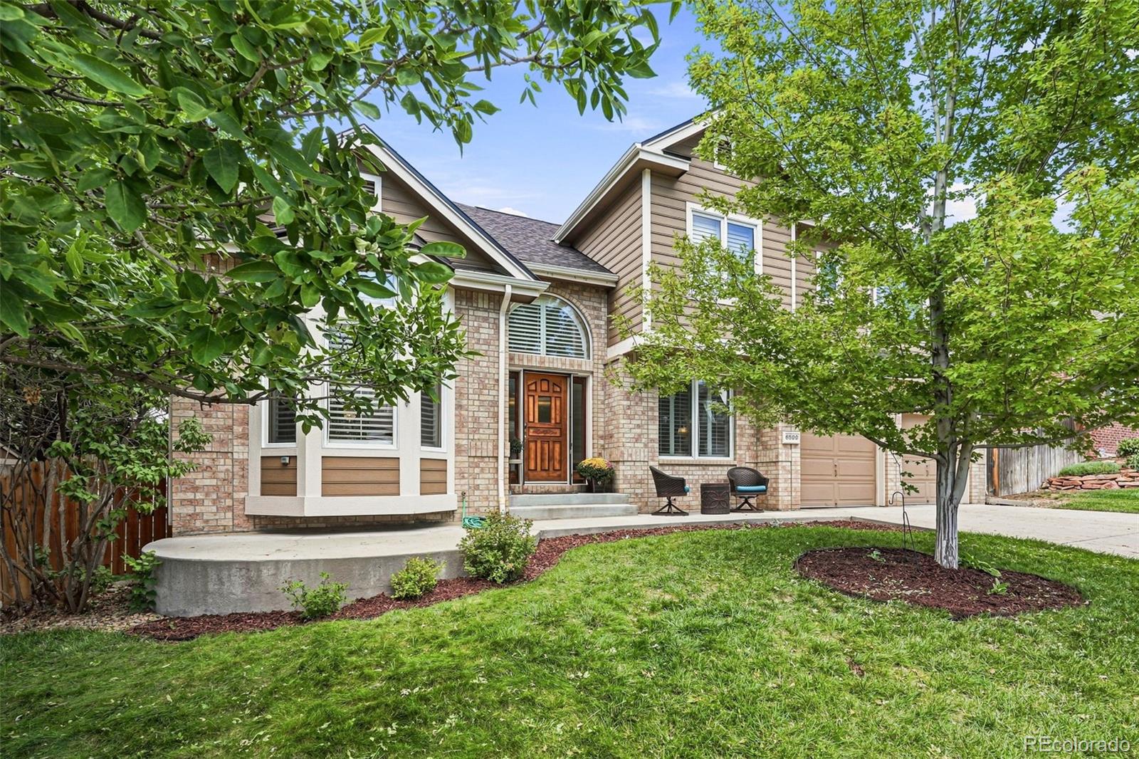  Littleton Home | MLS #: 85258606599 S Oak Circle, Littleton Beds: 4 Baths: 4 Price: $950,000