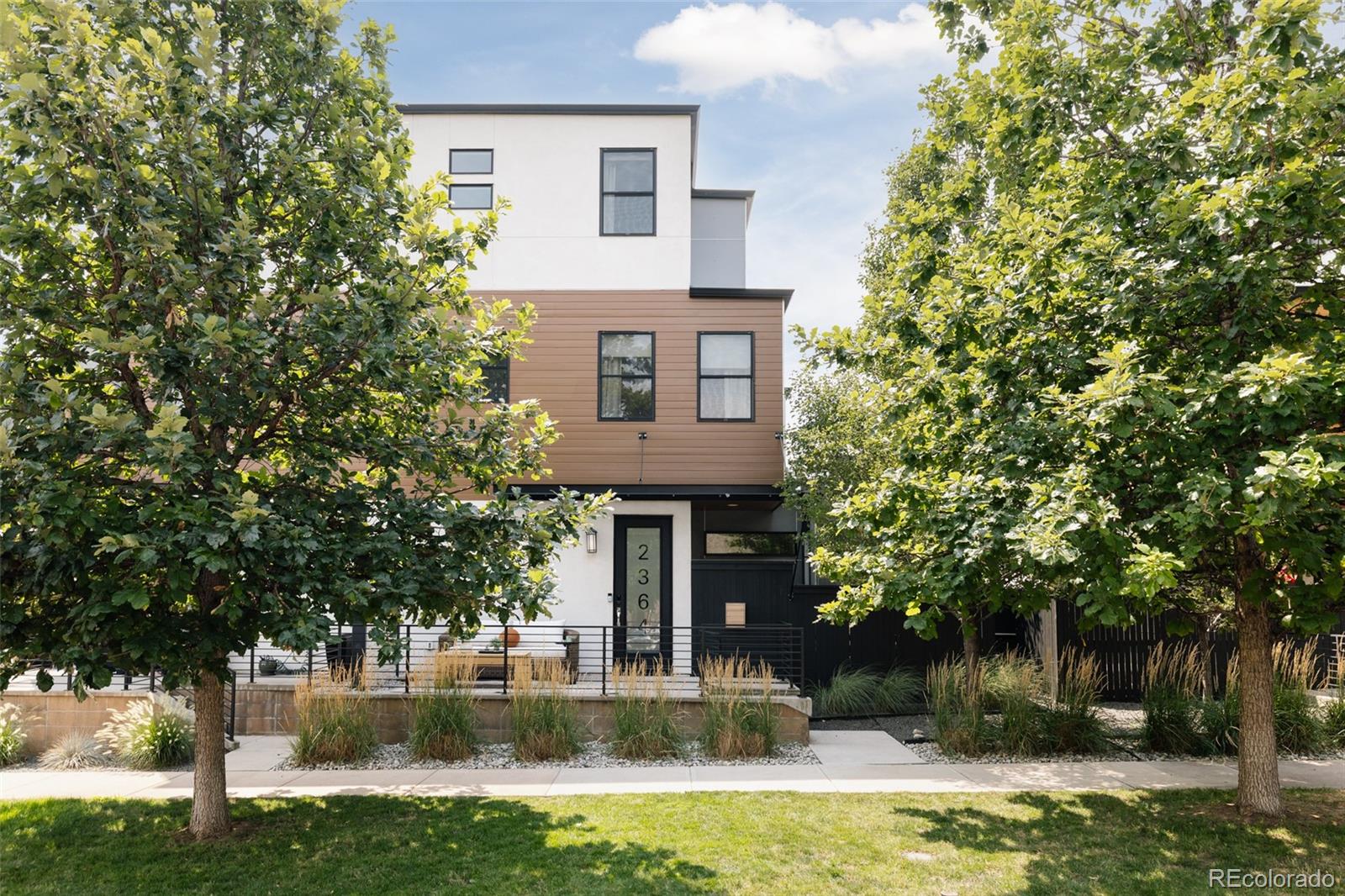 2364 W 33rd Avenue, denver&nbsp; House Search MLS Picture