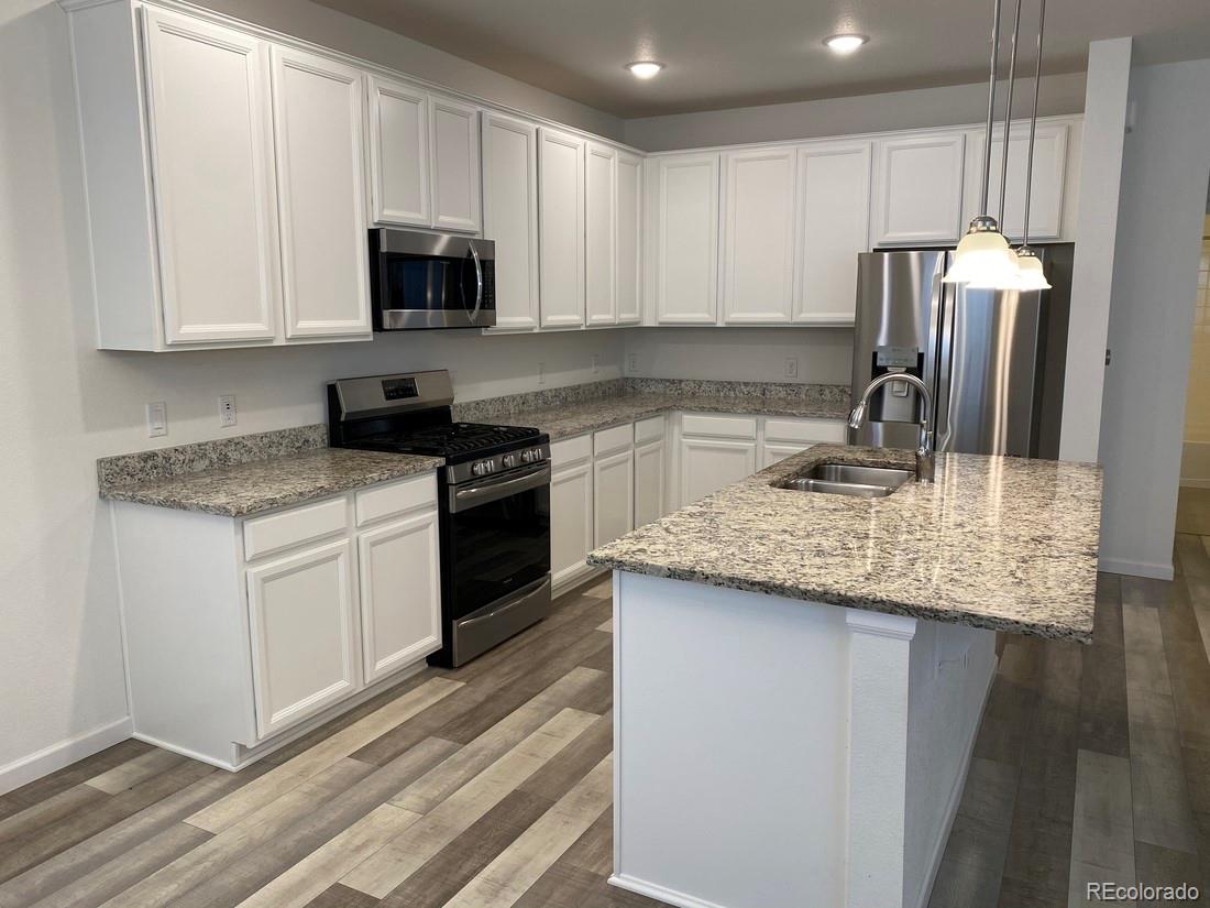  Littleton Condo / Townhome | MLS #: 16592314771  Copeland Circle 102, Littleton Beds: 2 Baths: 2 Price: $385,000