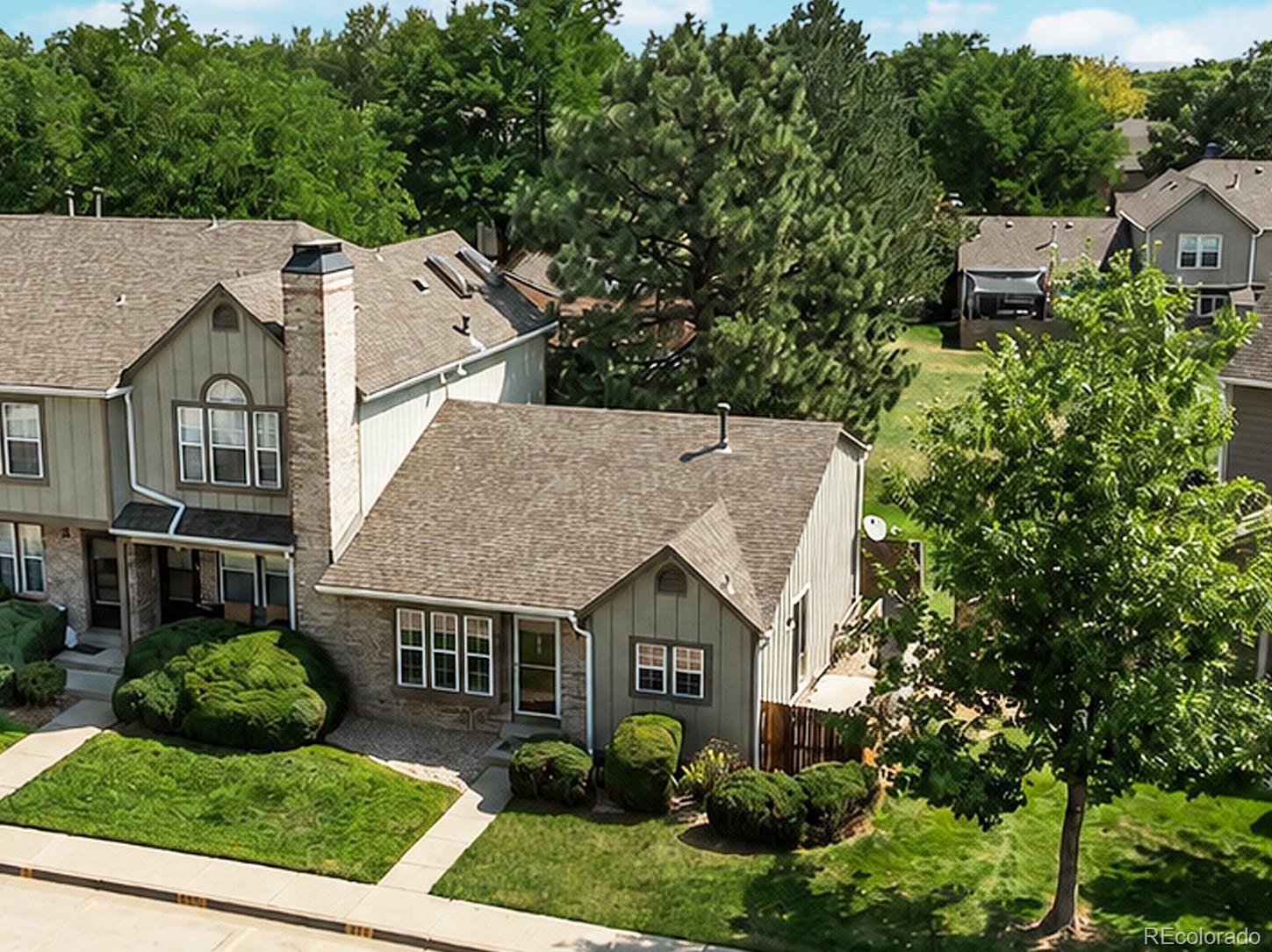 Dakota Station Littleton Condo / Townhome | MLS #: 93124189638 W Chatfield Avenue F, Littleton Beds: 3 Baths: 2 Price: $399,900