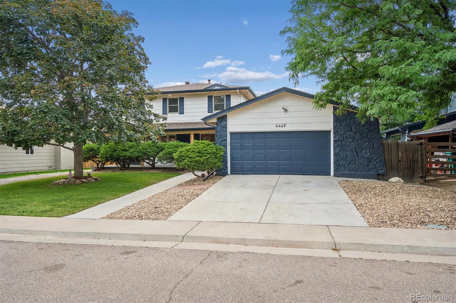  Centennial Home | MLS #: 98314946449 S Locust Way, Centennial Beds: 5 Baths: 4 Price: $995,000