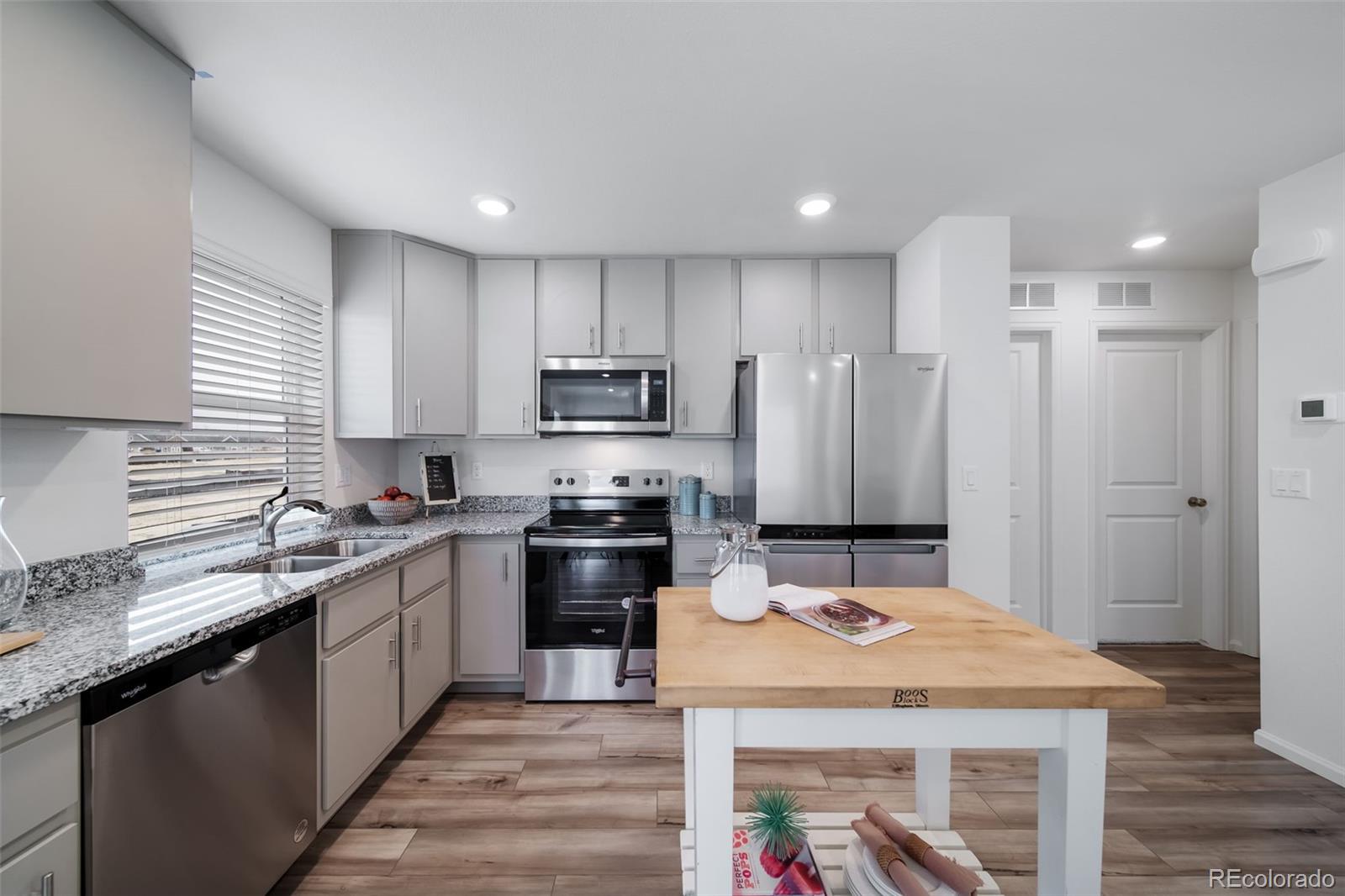 10060  Revere Court, commerce city&nbsp; House Search MLS Picture