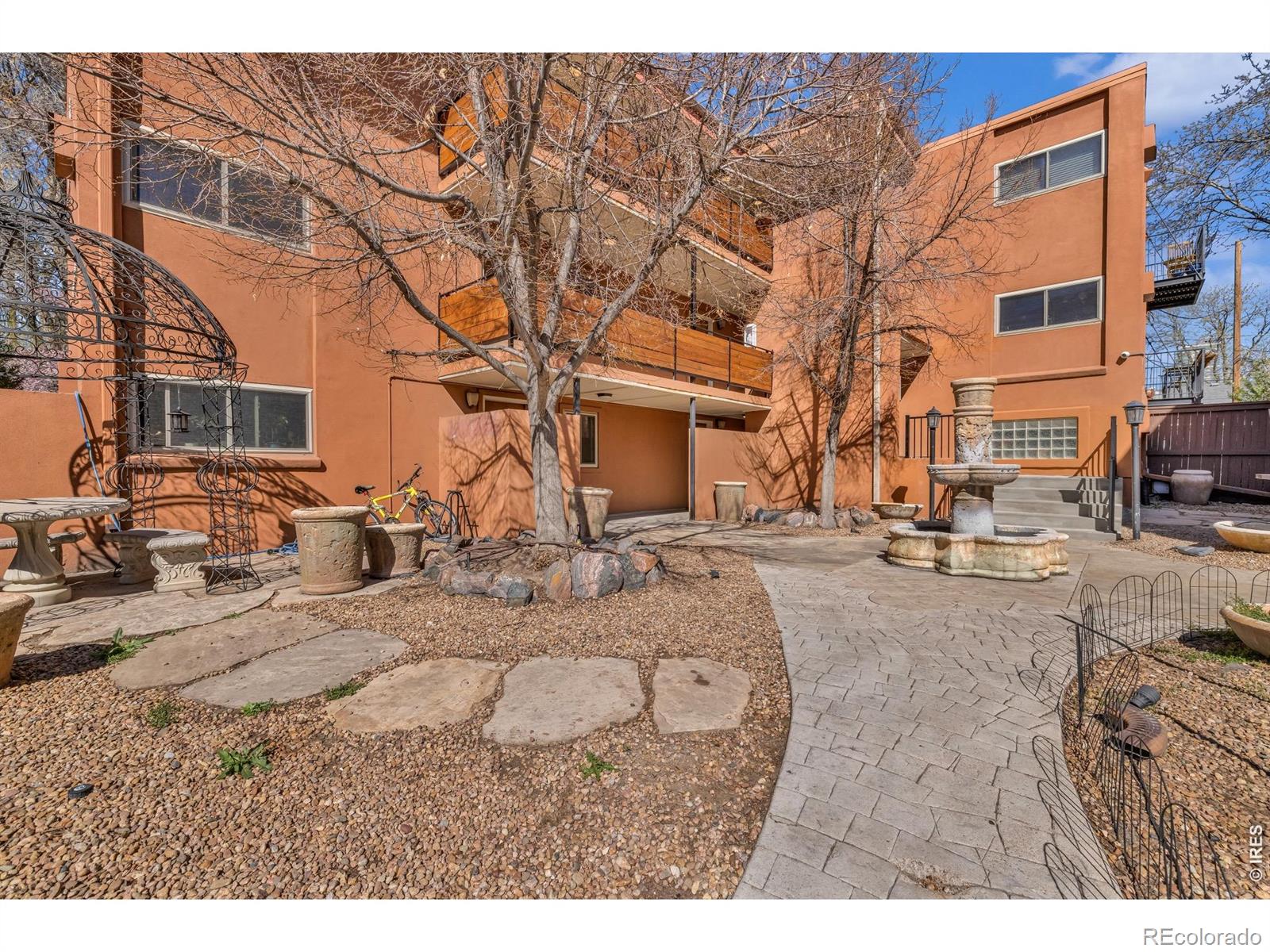  Denver Condo / Townhome | MLS #: 456789106632720 S Logan Street 102, Denver Beds: 1 Baths: 1 Price: $165,000