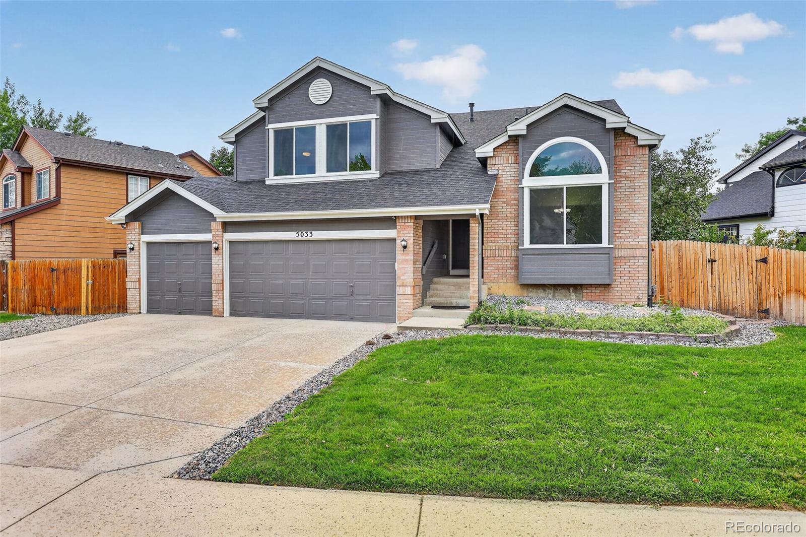  Littleton Home | MLS #: 61714665033 S Owens Street, Littleton Beds: 4 Baths: 4 Price: $739,000