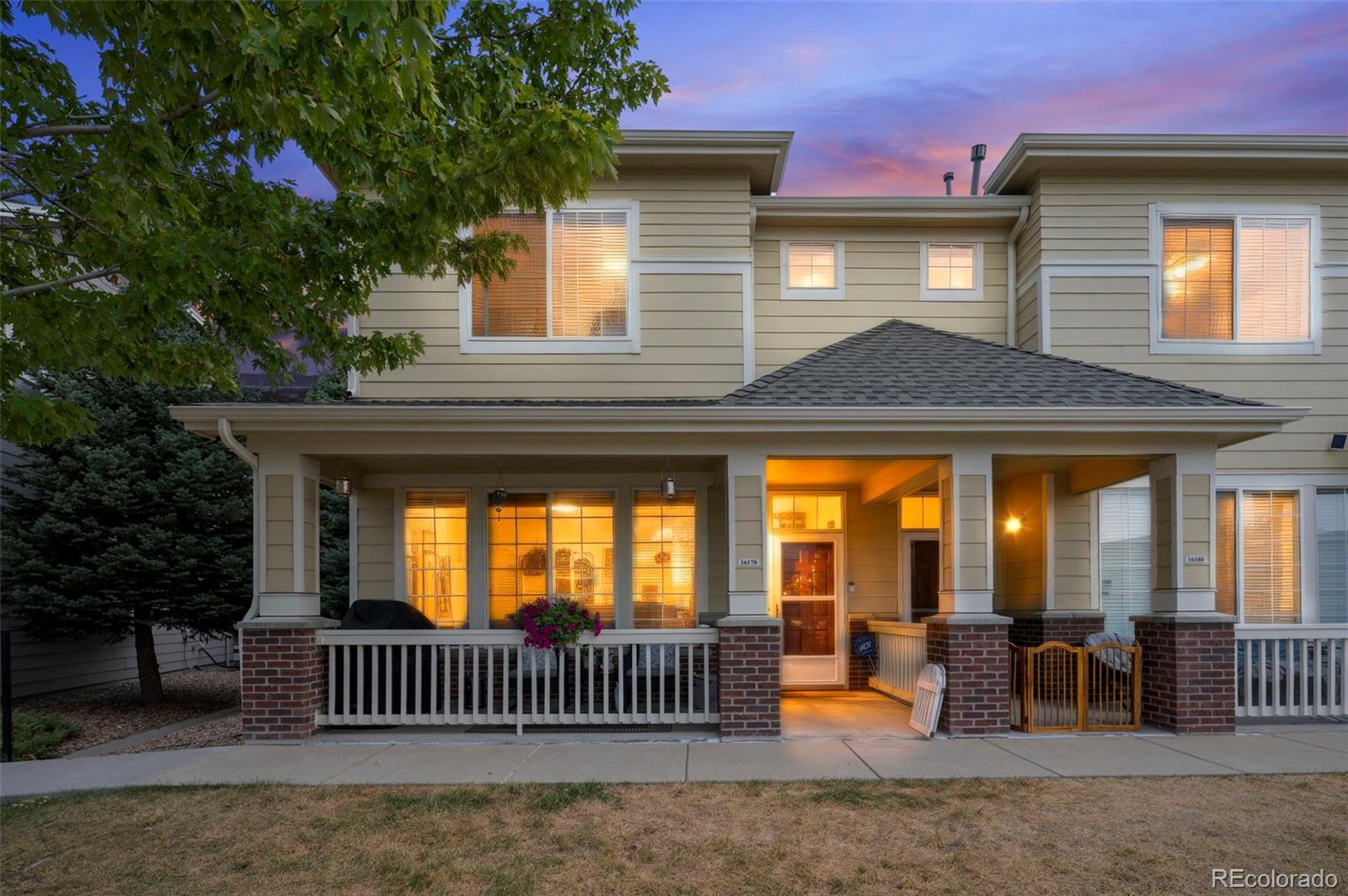  Aurora Condo / Townhome | MLS #: 836138016170 E Geddes Lane 15, Aurora Beds: 2 Baths: 3 Price: $425,000