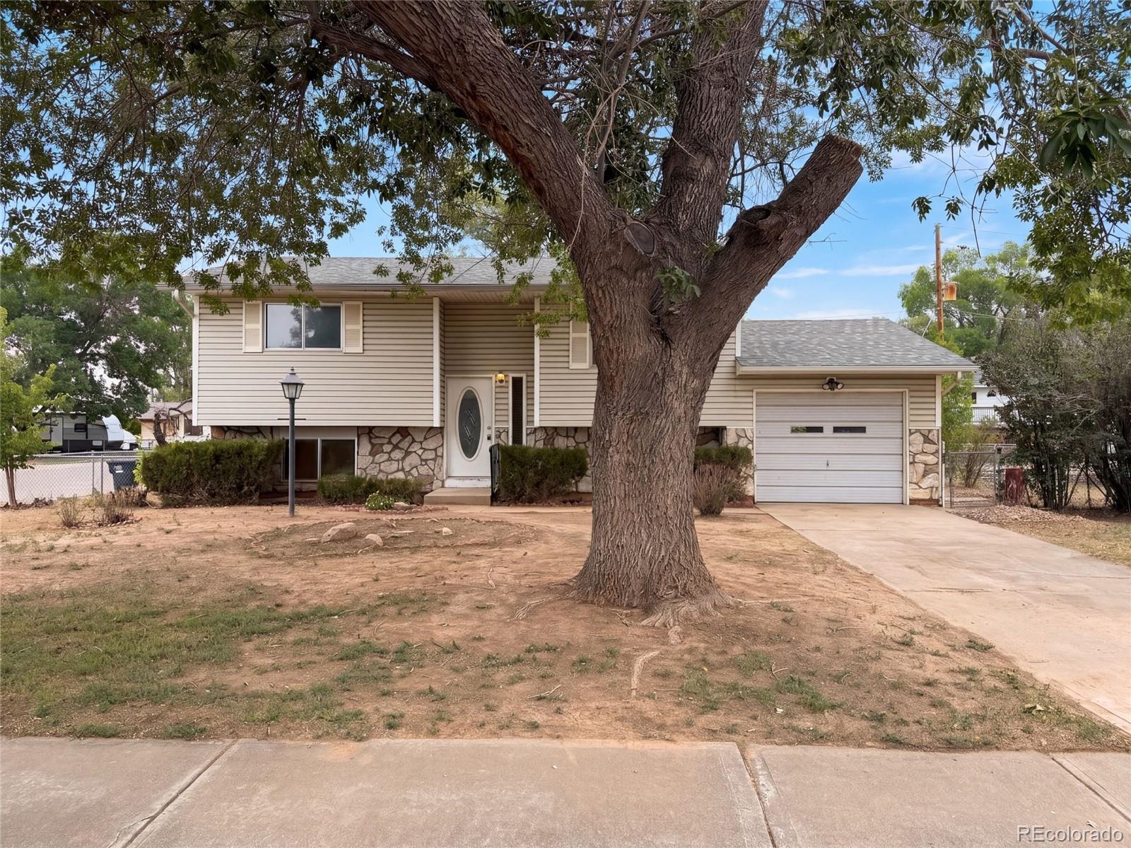 wellington&nbsp; House Search Picture