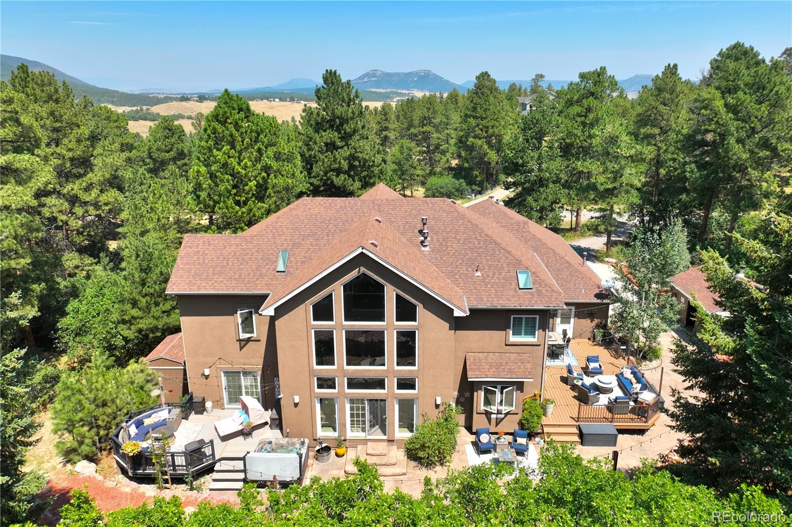  Larkspur Home | MLS #: 263220214375  Timber Trail, Larkspur Beds: 6 Baths: 5 Price: $1,575,000