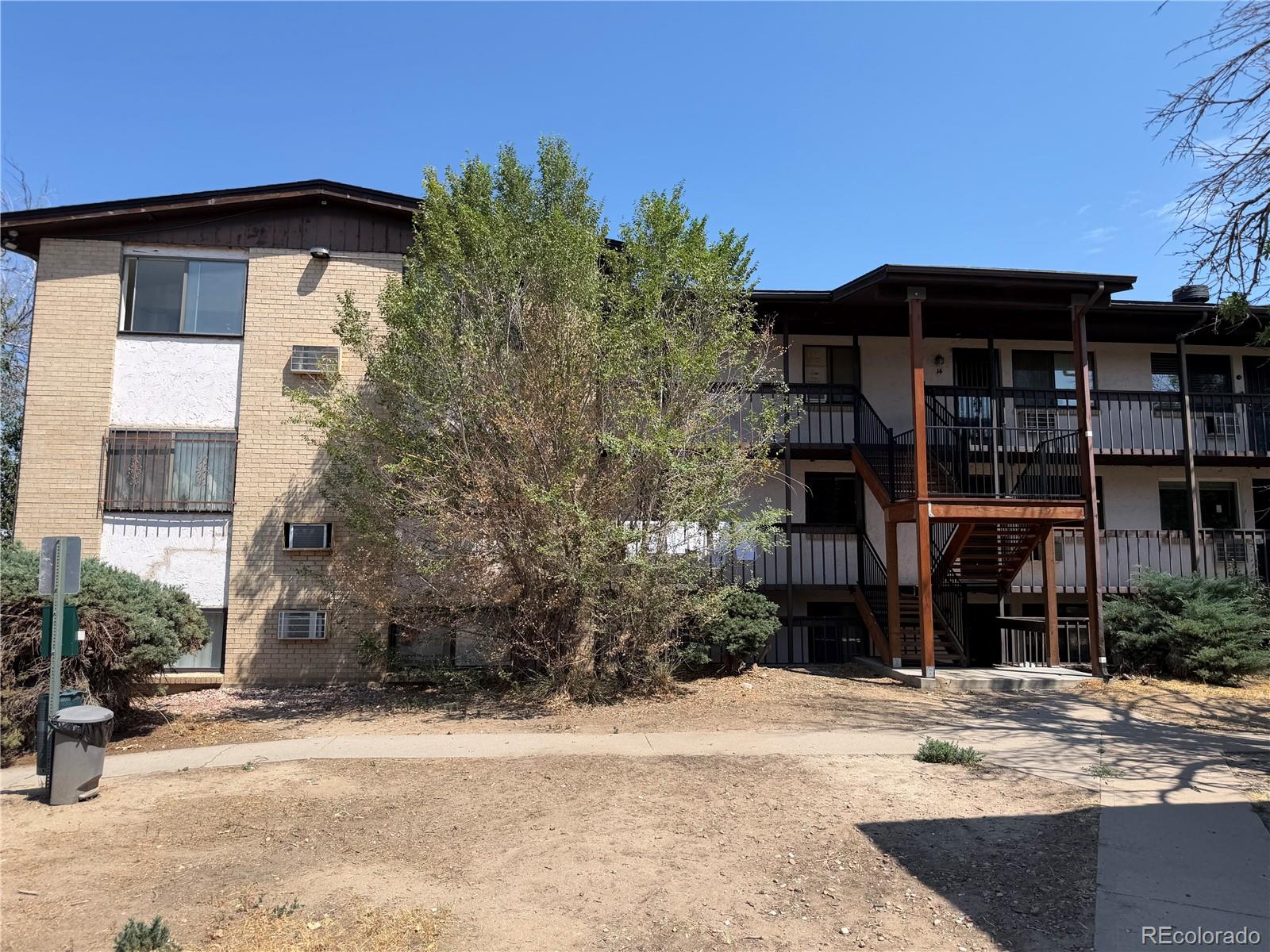  Denver Condo / Townhome | MLS #: 1921407875 S Quebec Street 1, Denver Beds: 3 Baths: 2 Price: $189,750