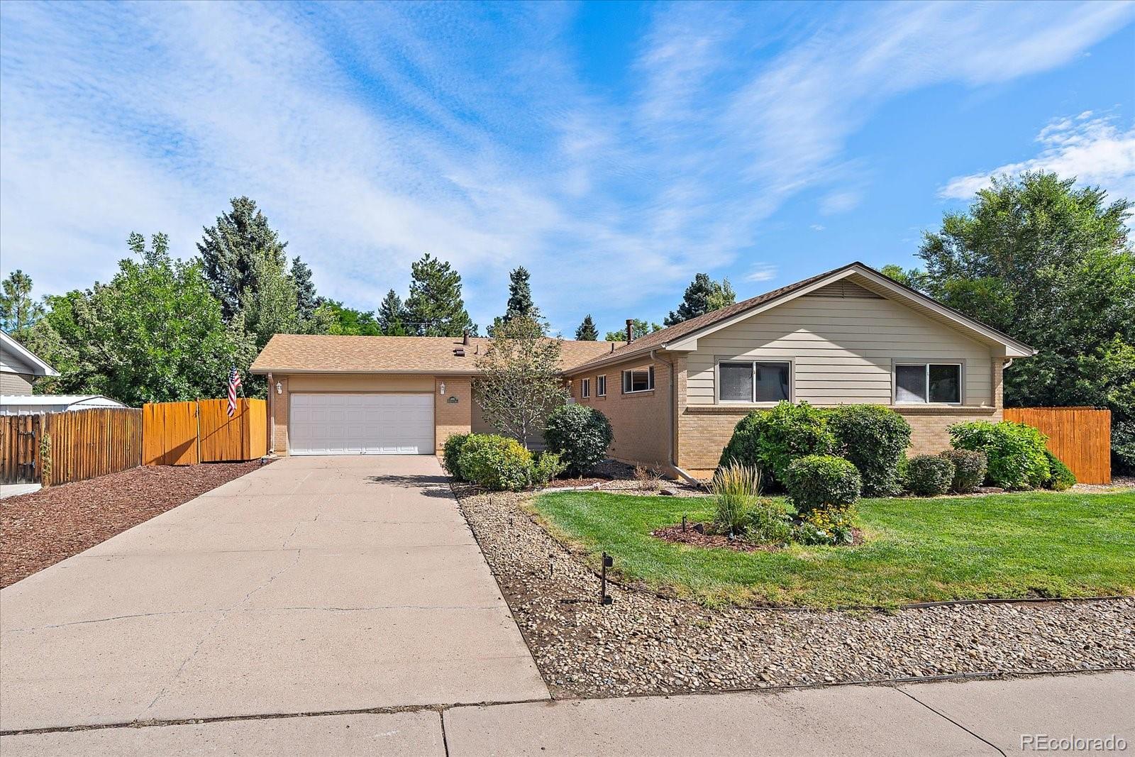  Littleton Home | MLS #: 61699041181 E Costilla Avenue, Littleton Beds: 5 Baths: 3 Price: $745,000