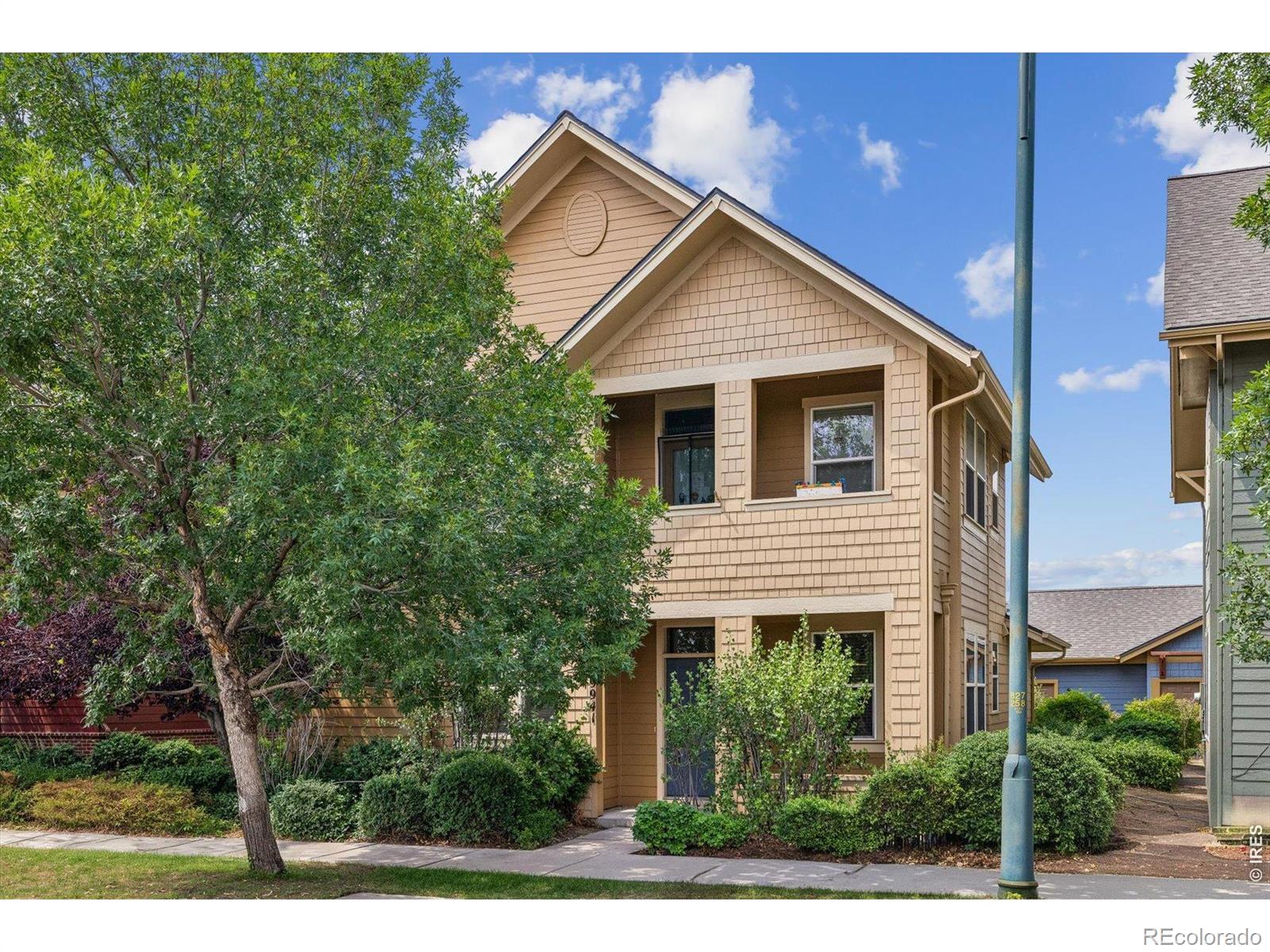  Denver Condo / Townhome | MLS #: 45678910665599941 E 26th Avenue , Denver Beds: 2 Baths: 2 Price: $400,000
