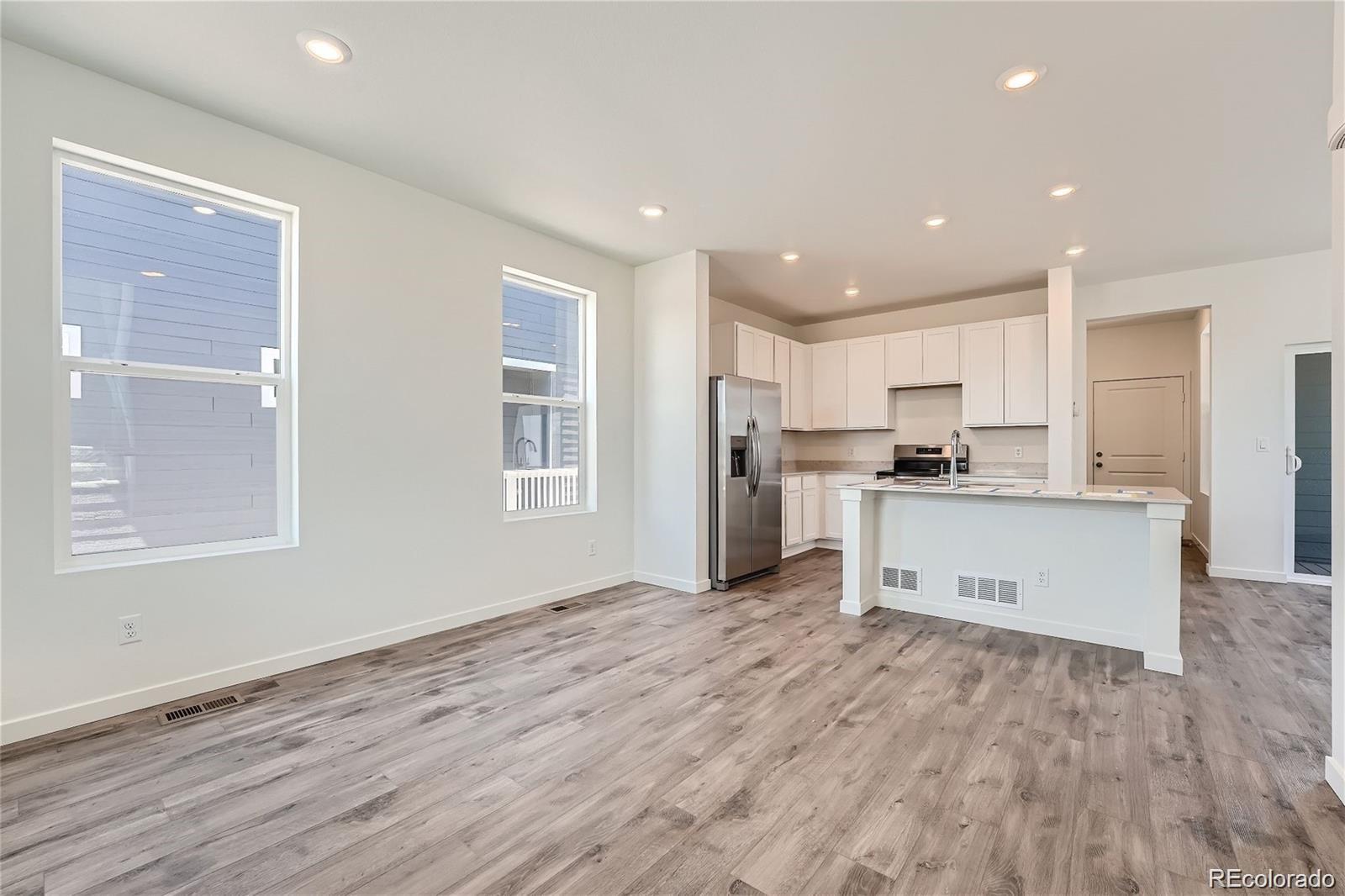 525  Aspen Avenue, bennett&nbsp; House Search MLS Picture
