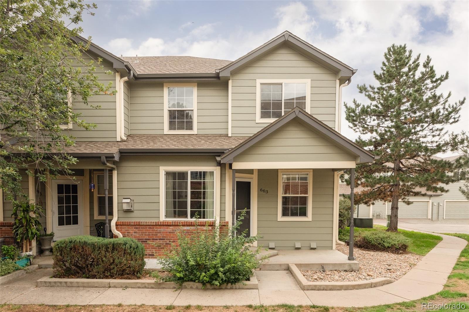  Denver Condo / Townhome | MLS #: 9333614663 S Depew Street , Denver Beds: 3 Baths: 3 Price: $400,000
