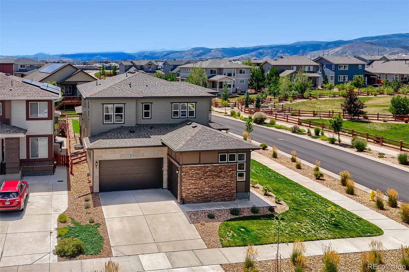  Arvada Home | MLS #: 923520318946 W 93rd Avenue, Arvada Beds: 4 Baths: 4 Price: $810,000