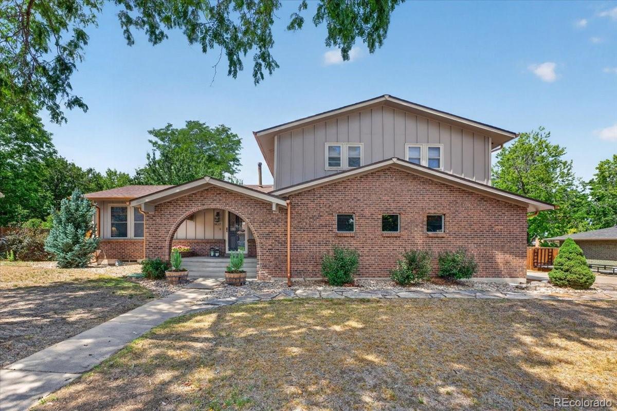 Columbine Hills Littleton Home | MLS #: 28248518117 S Lamar Court, Littleton Beds: 3 Baths: 3 Price: $695,000