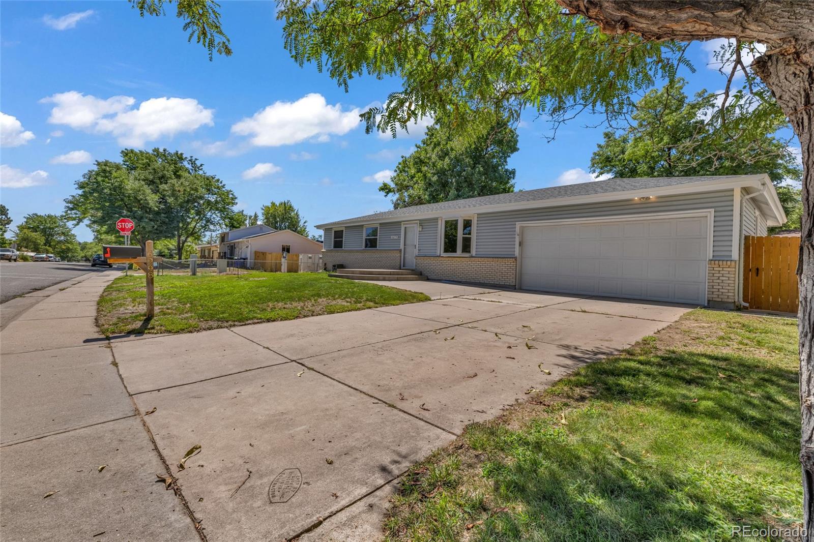 Meadowood Aurora Home | MLS #: 271816216298 E Bates Drive, Aurora Beds: 4 Baths: 2 Price: $470,000
