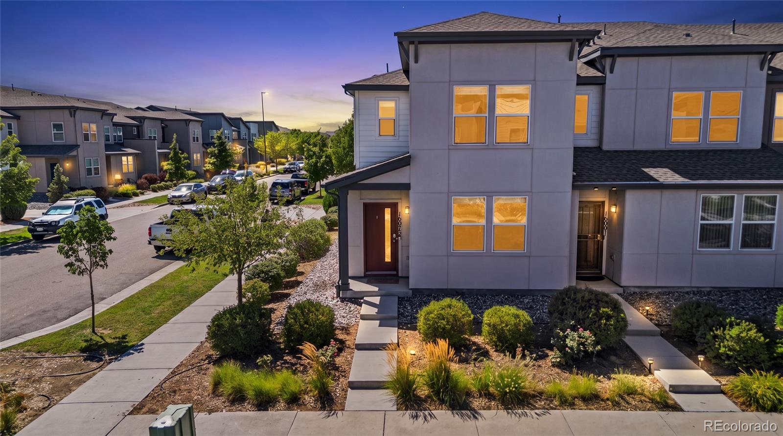  Denver Condo / Townhome | MLS #: 320247316073 E Warner Place , Denver Beds: 3 Baths: 3 Price: $400,000