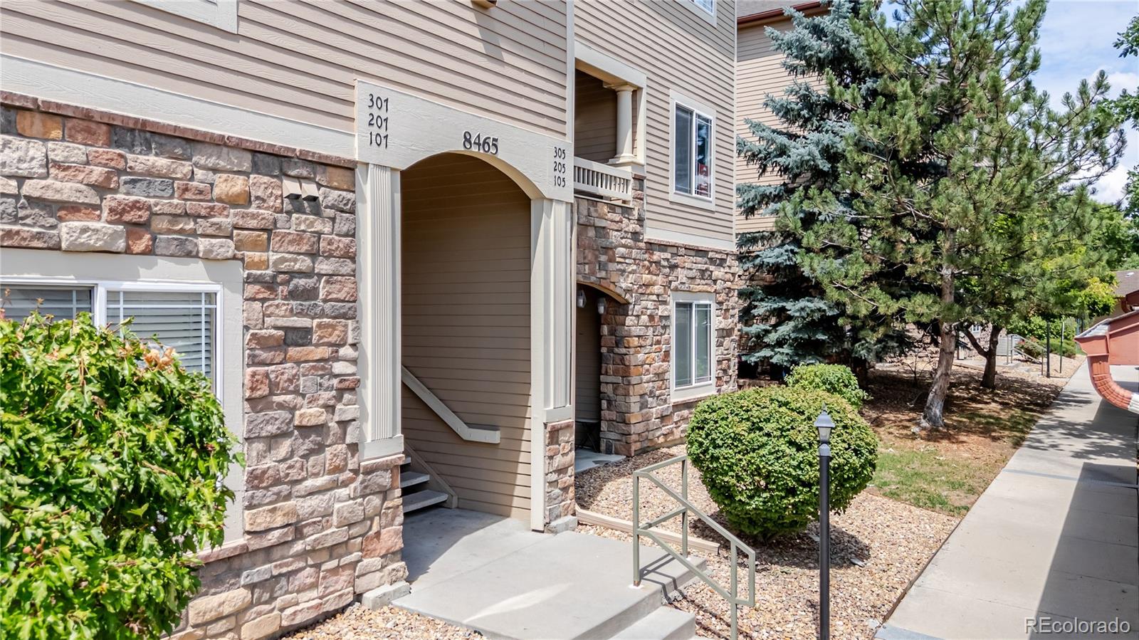  Littleton Condo / Townhome | MLS #: 51347218465 S Holland Way 205, Littleton Beds: 2 Baths: 2 Price: $362,500