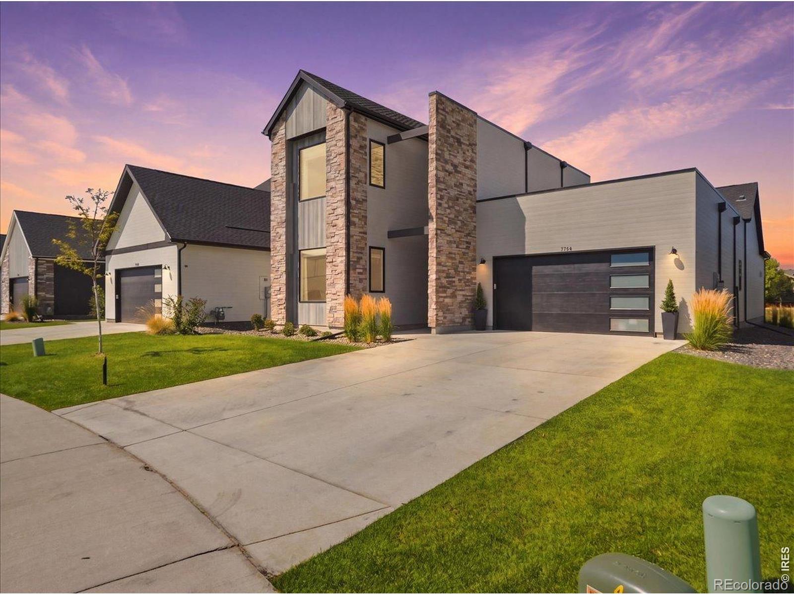 Water Valley South Windsor Home | MLS #: 45678910667271724  Barefoot Drive, Windsor Beds: 4 Baths: 3 Price: $699,900