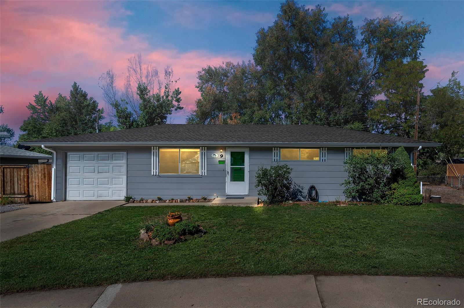  Longmont Home | MLS #: 20853849  Elizabeth Court, Longmont Beds: 3 Baths: 1 Price: $394,000