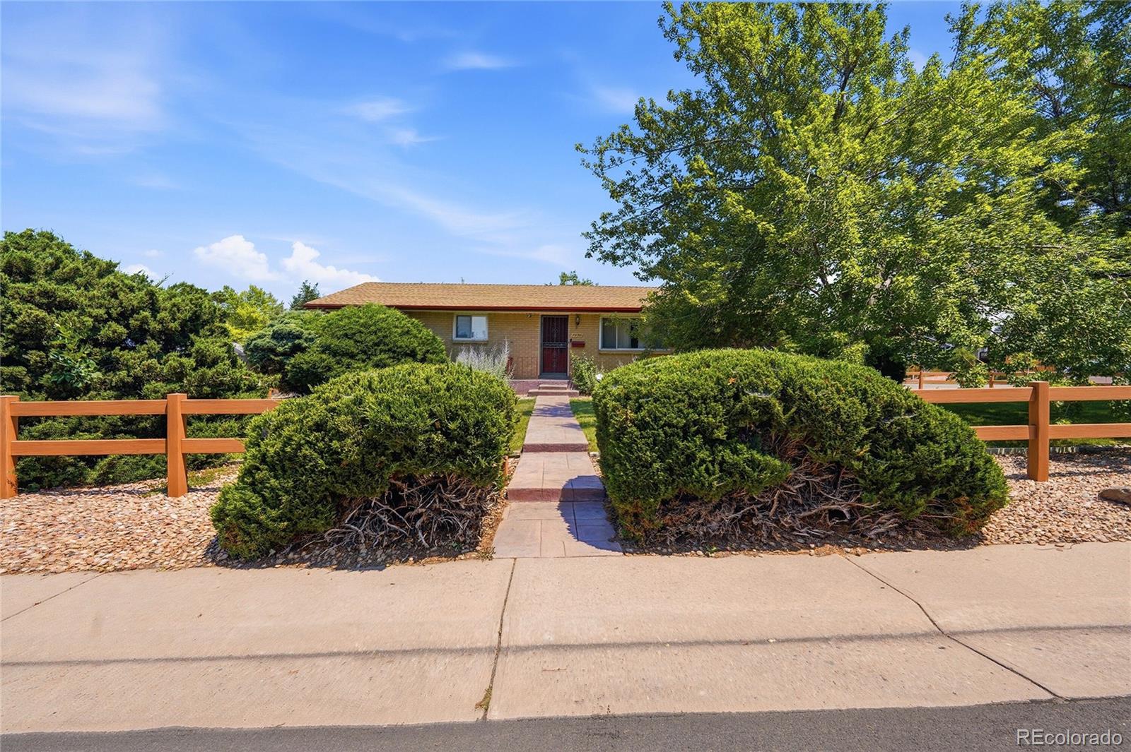 7290 S Penrose Court, centennial&nbsp; House Search MLS Picture