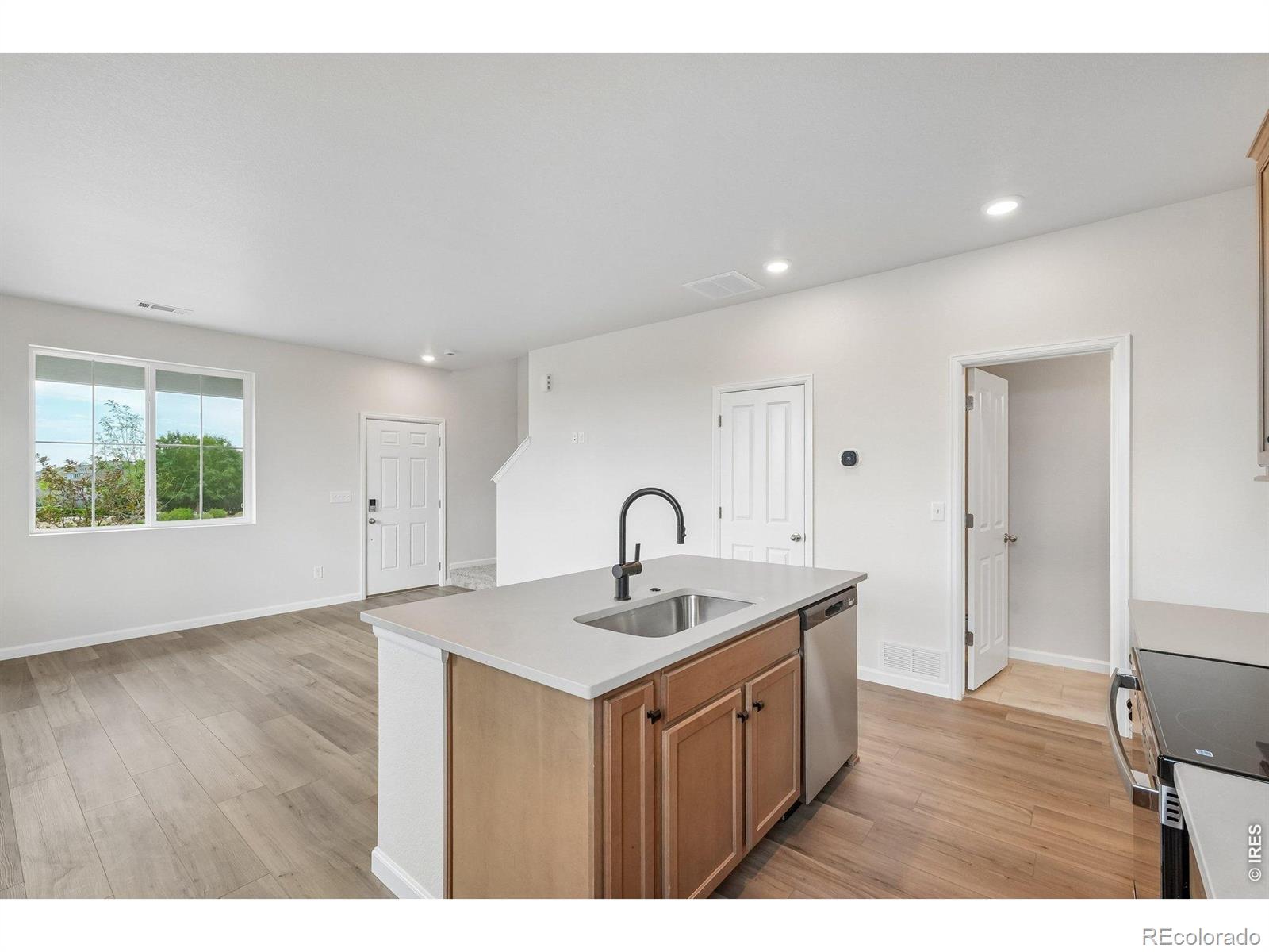 Spring Valley Longmont Home | MLS #: 45678910668191470  Coral Place, Longmont Beds: 2 Baths: 3 Price: $389,950