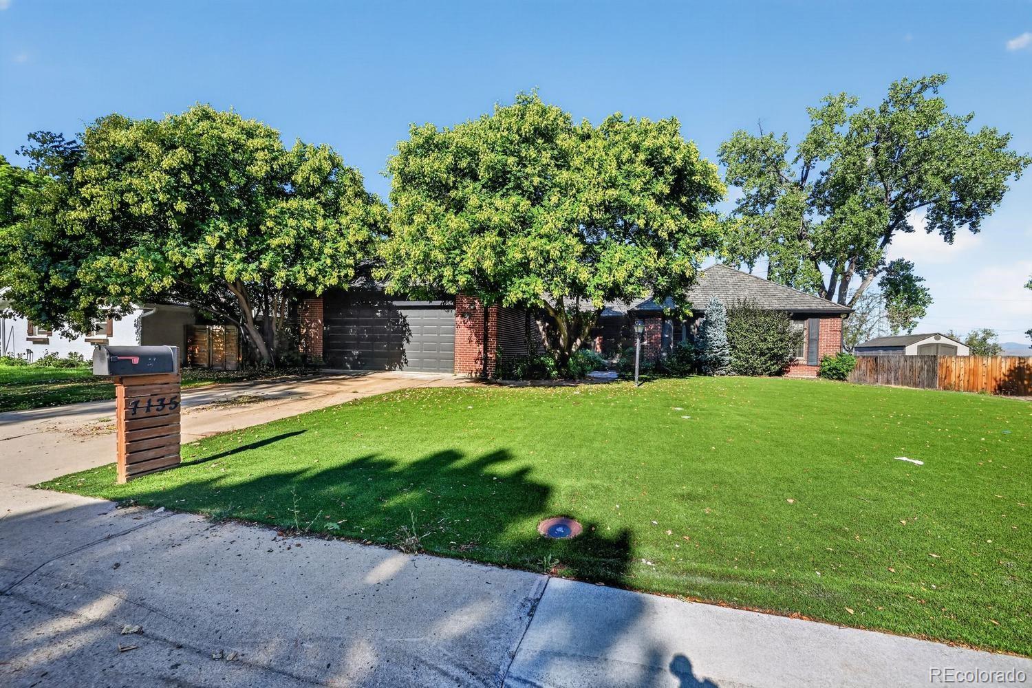  Littleton Home | MLS #: 18658337135 S Costilla Street, Littleton Beds: 3 Baths: 3 Price: $700,000