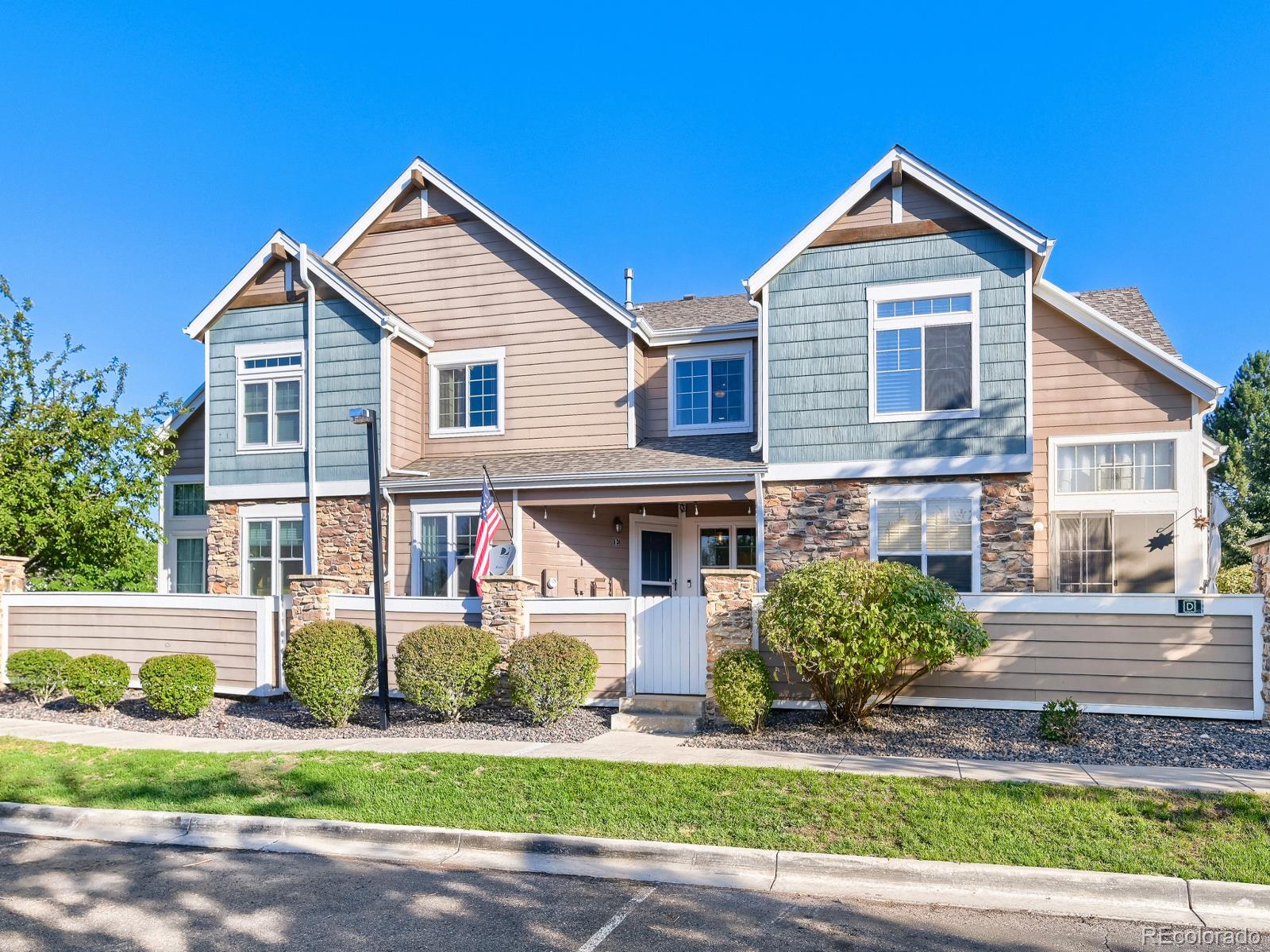 Old Farms Thornton Condo / Townhome | MLS #: 779155913227  Holly Street E, Thornton Beds: 3 Baths: 4 Price: $409,000