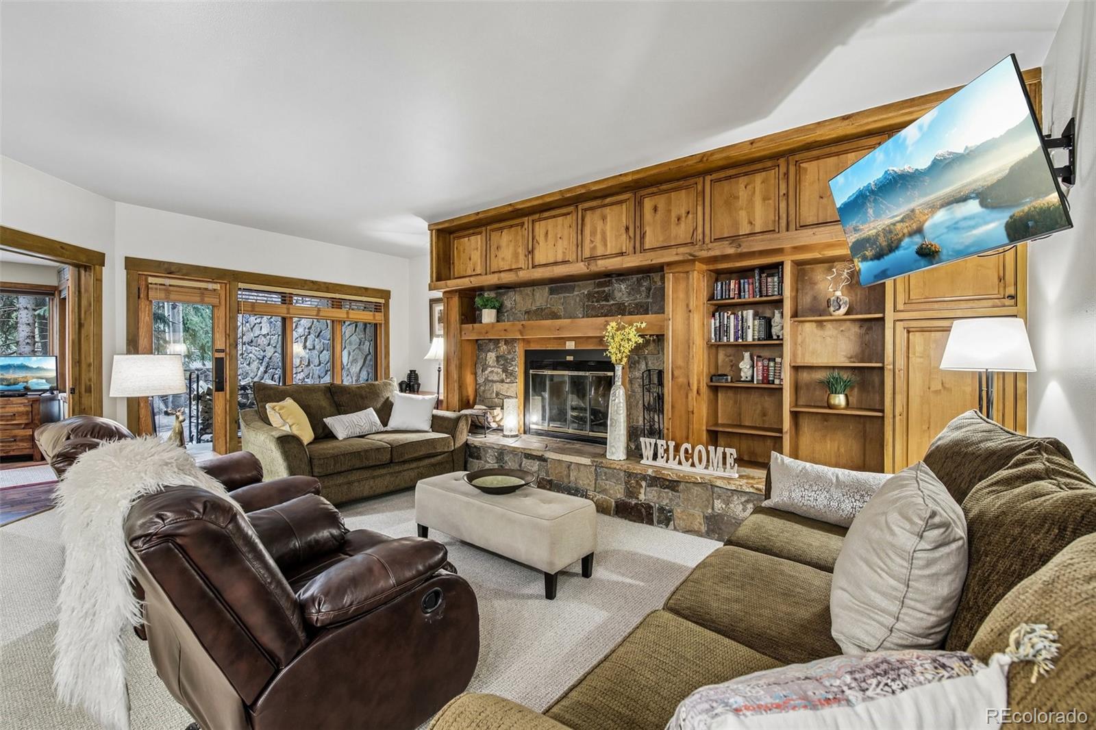  Keystone Condo / Townhome | MLS #: 51013141207 W Keystone Road 2703, Keystone Beds: 3 Baths: 2 Price: $1,175,000