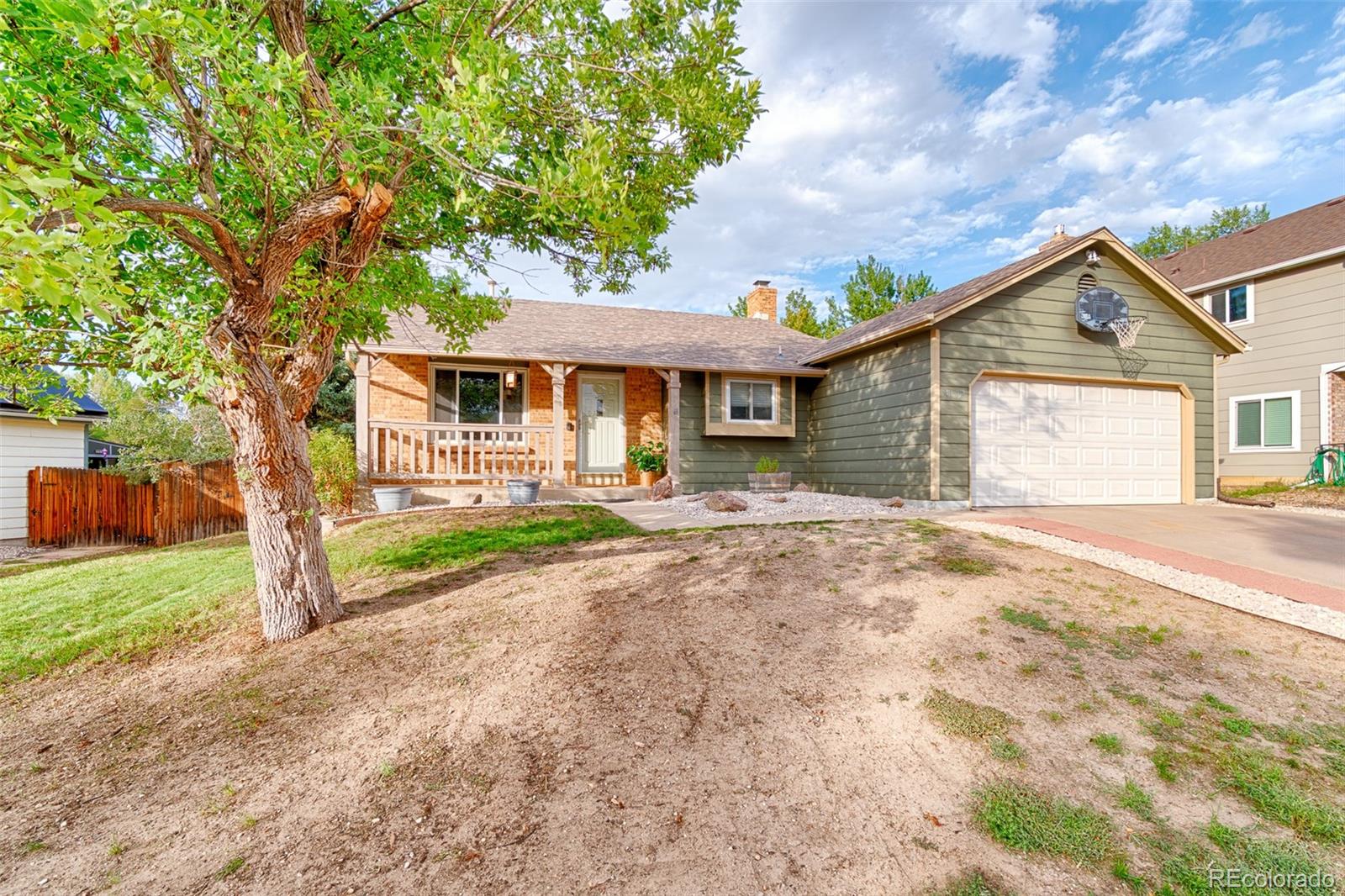 Highpoint Aurora Home | MLS #: 84018324102 S Dunkirk Way, Aurora Beds: 5 Baths: 2 Price: $445,000