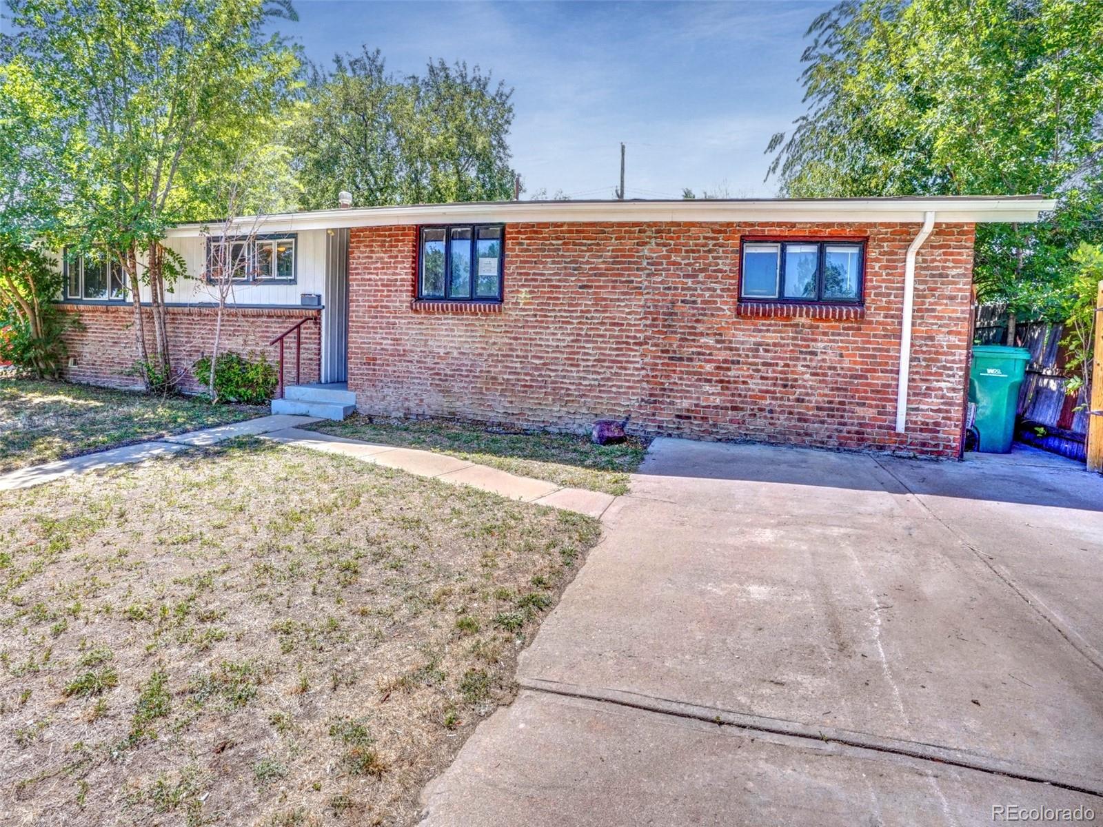  Denver Home | MLS #: 38211357789  Greenleaf Lane, Denver Beds: 3 Baths: 2 Price: $246,300