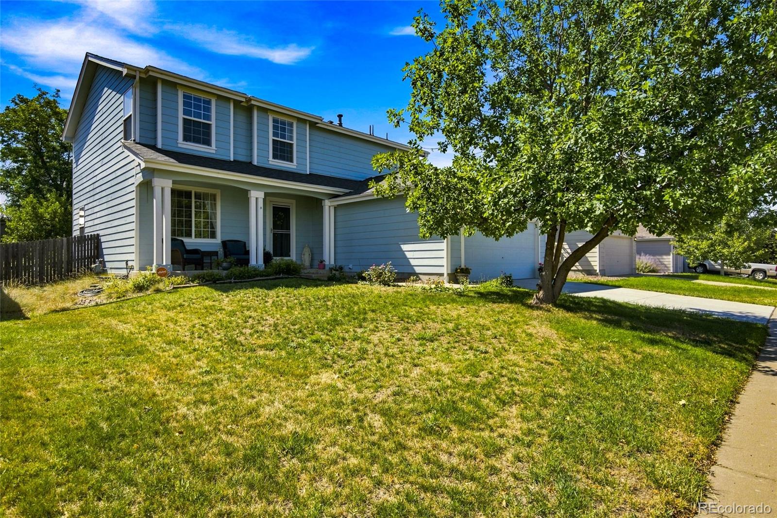  Aurora Home | MLS #: 70327335410 S Shawnee Way, Aurora Beds: 3 Baths: 3 Price: $595,000