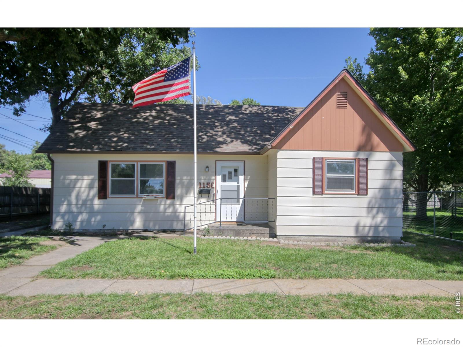 brush&nbsp; House Search Picture