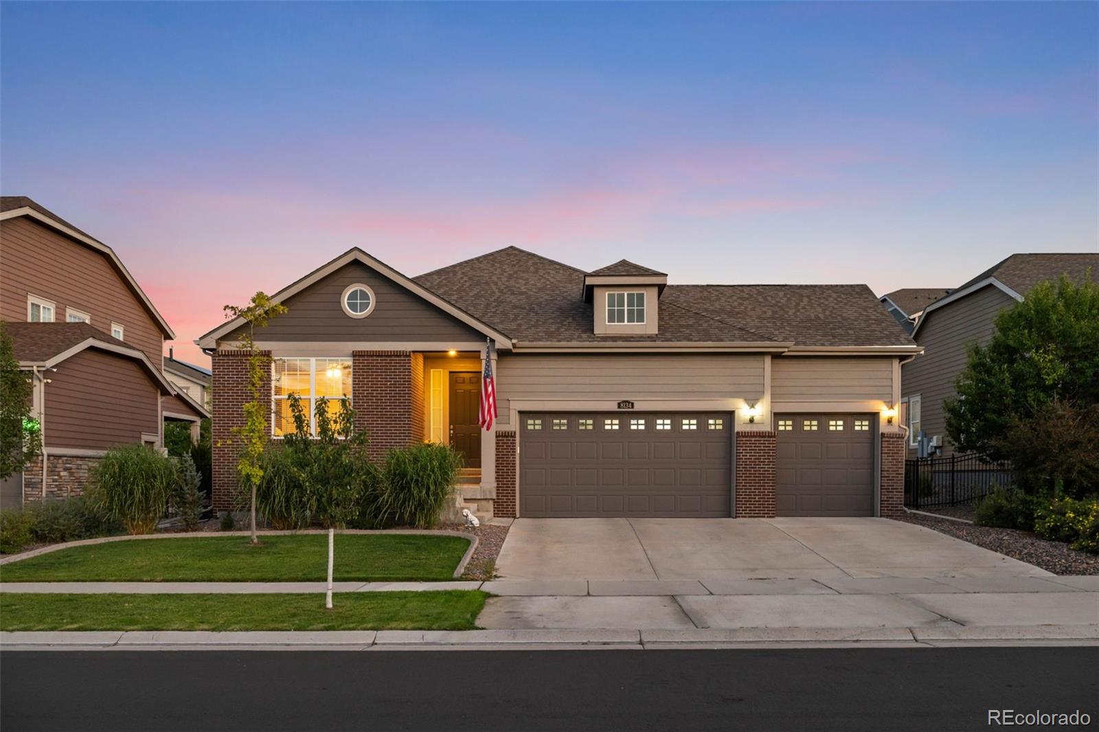 Blackstone Aurora Home | MLS #: 75388698134 S Vandriver Way, Aurora Beds: 3 Baths: 3 Price: $735,000