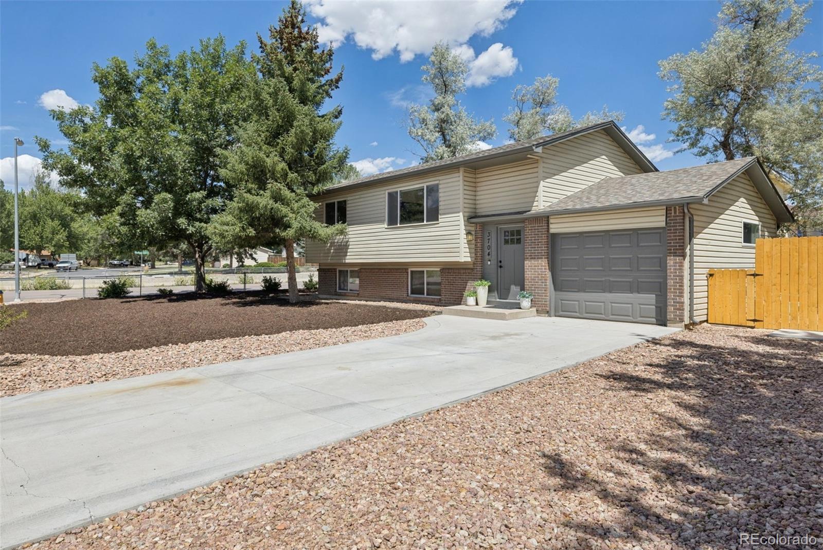 3704  Surrey Lane, colorado springs&nbsp; House Search MLS Picture