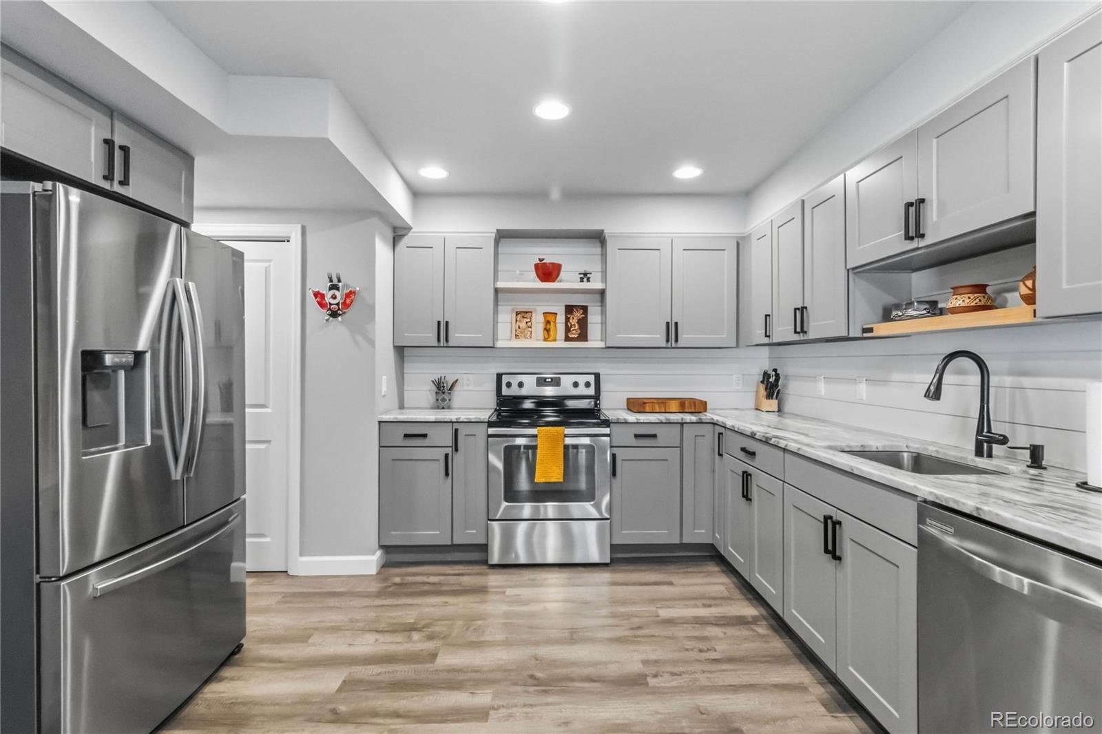  Littleton Condo / Townhome | MLS #: 61651822556 E Easter Avenue , Littleton Beds: 3 Baths: 2 Price: $450,000