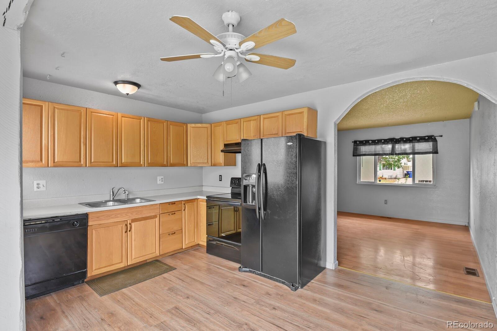 aurora&nbsp; House Search Picture