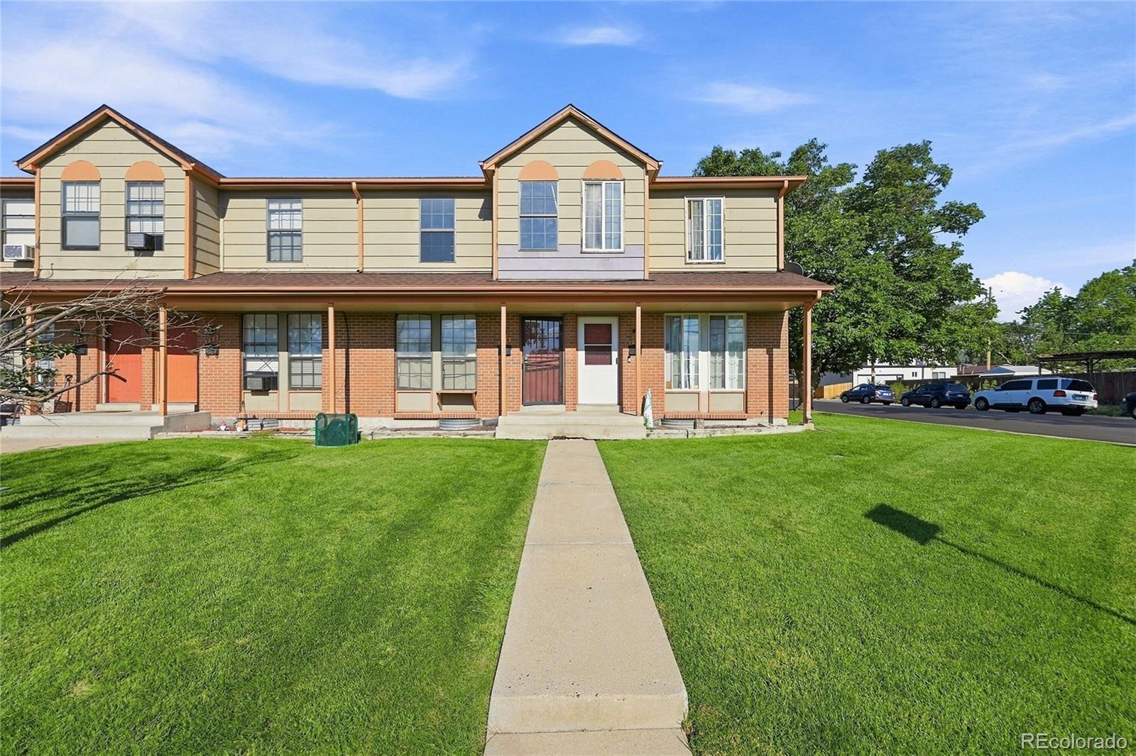  Denver Condo / Townhome | MLS #: 6657296794 S Patton Court , Denver Beds: 2 Baths: 2 Price: $315,000
