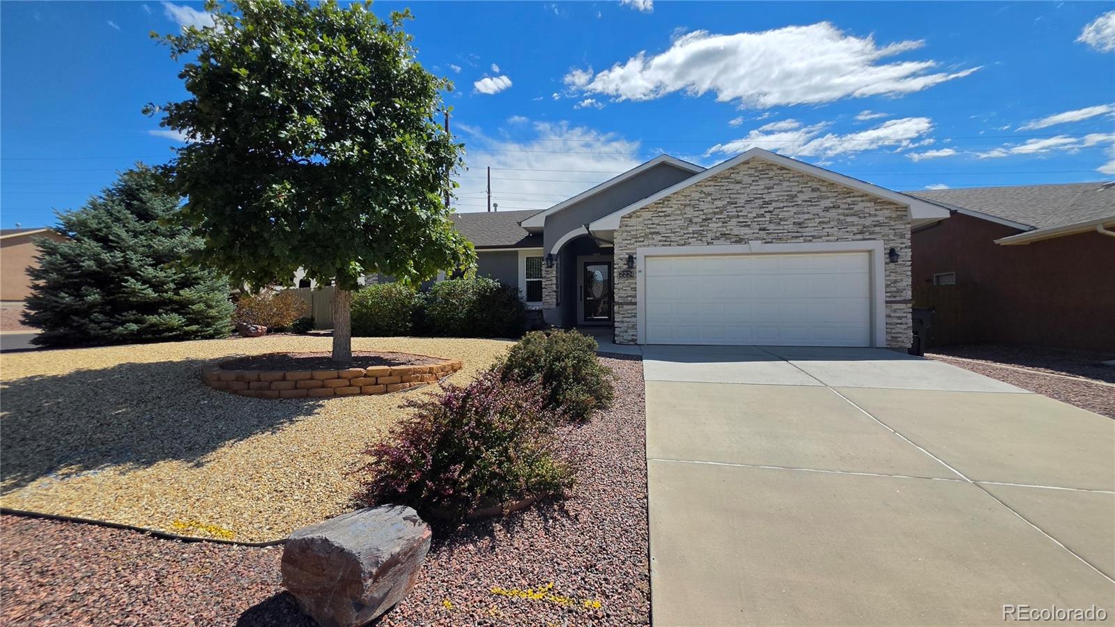 2224  Crestwood Lane, pueblo&nbsp; House Search MLS Picture
