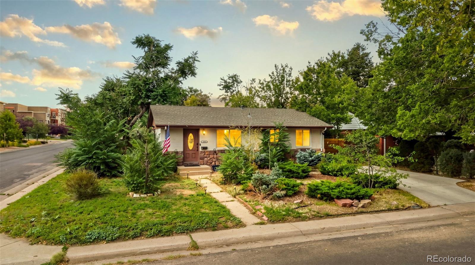 aurora&nbsp; House Search Picture