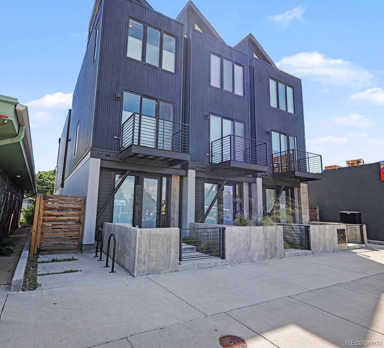  Denver Condo / Townhome | MLS #: 42159962578 S Broadway Avenue , Denver Beds: 2 Baths: 2 Price: $550,000
