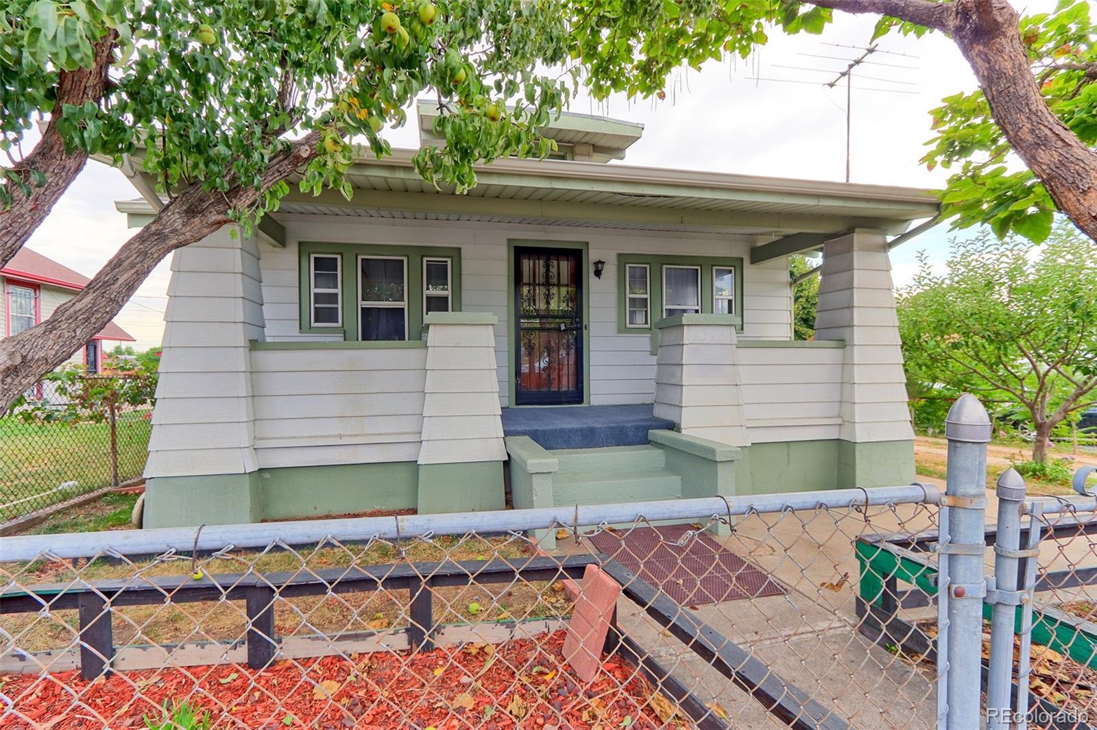 Platte Farm Denver Home | MLS #: 40349714984  Lincoln Street, Denver Beds: 3 Baths: 1 Price: $374,900