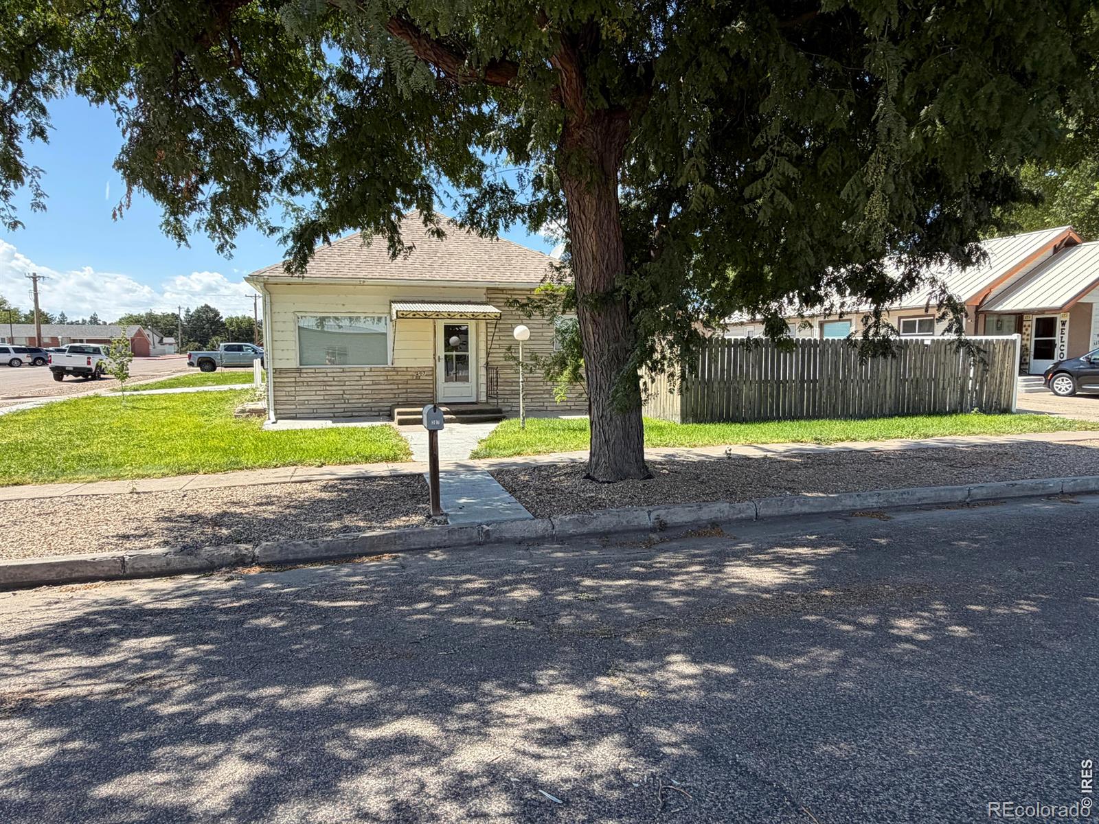 307  16th Street, burlington&nbsp; House Search MLS Picture