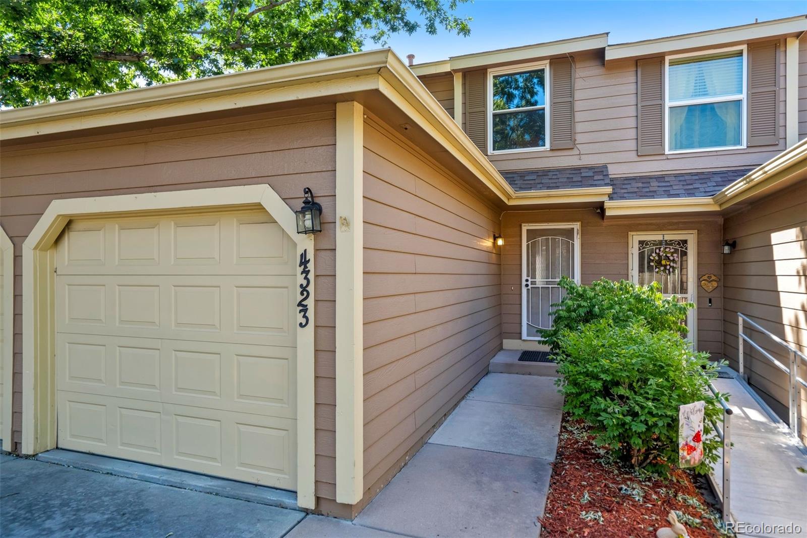 4323  Hunting Meadows Circle, colorado springs&nbsp; House Search MLS Picture