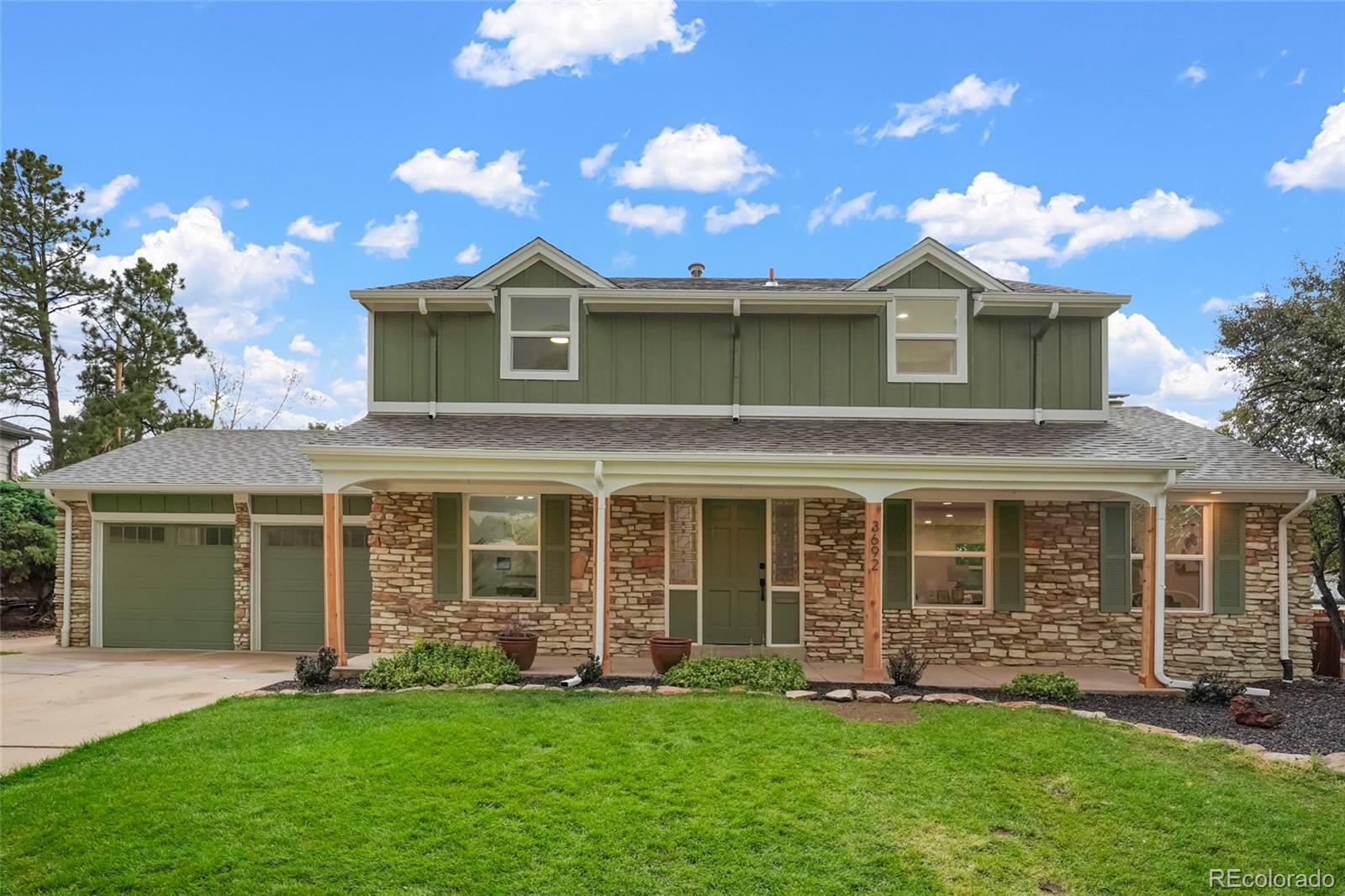  Littleton Home | MLS #: 78718403692 E Briarwood Avenue, Littleton Beds: 4 Baths: 4 Price: $1,065,000