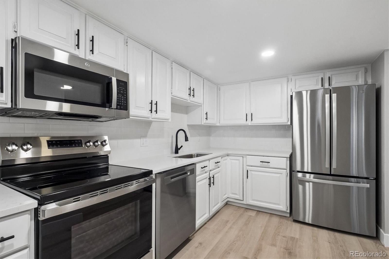13901 E Marina Drive, aurora&nbsp; House Search MLS Picture