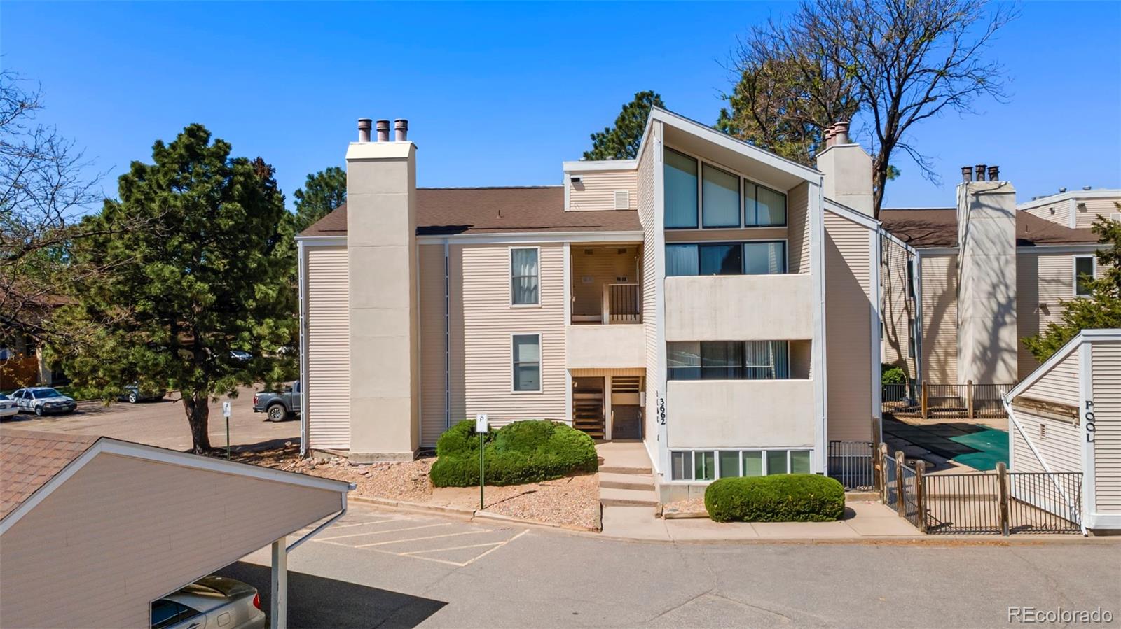 aurora&nbsp; House Search Picture