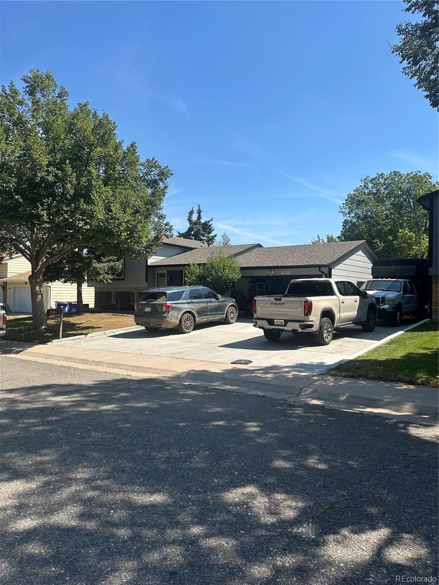 Kingsborough Aurora Home | MLS #: 61592561420 S Lewiston Street, Aurora Beds: 3 Baths: 2 Price: $450,000