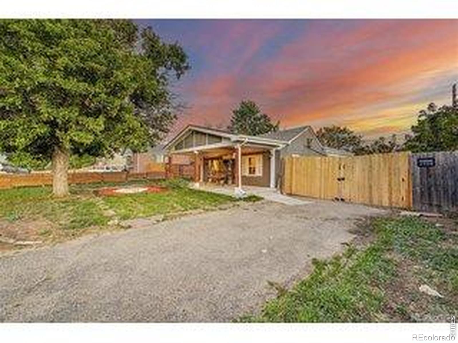  Commerce City Home | MLS #: 45678910675786420 E 63rd Place, Commerce City Beds: 2 Baths: 1 Price: $320,000