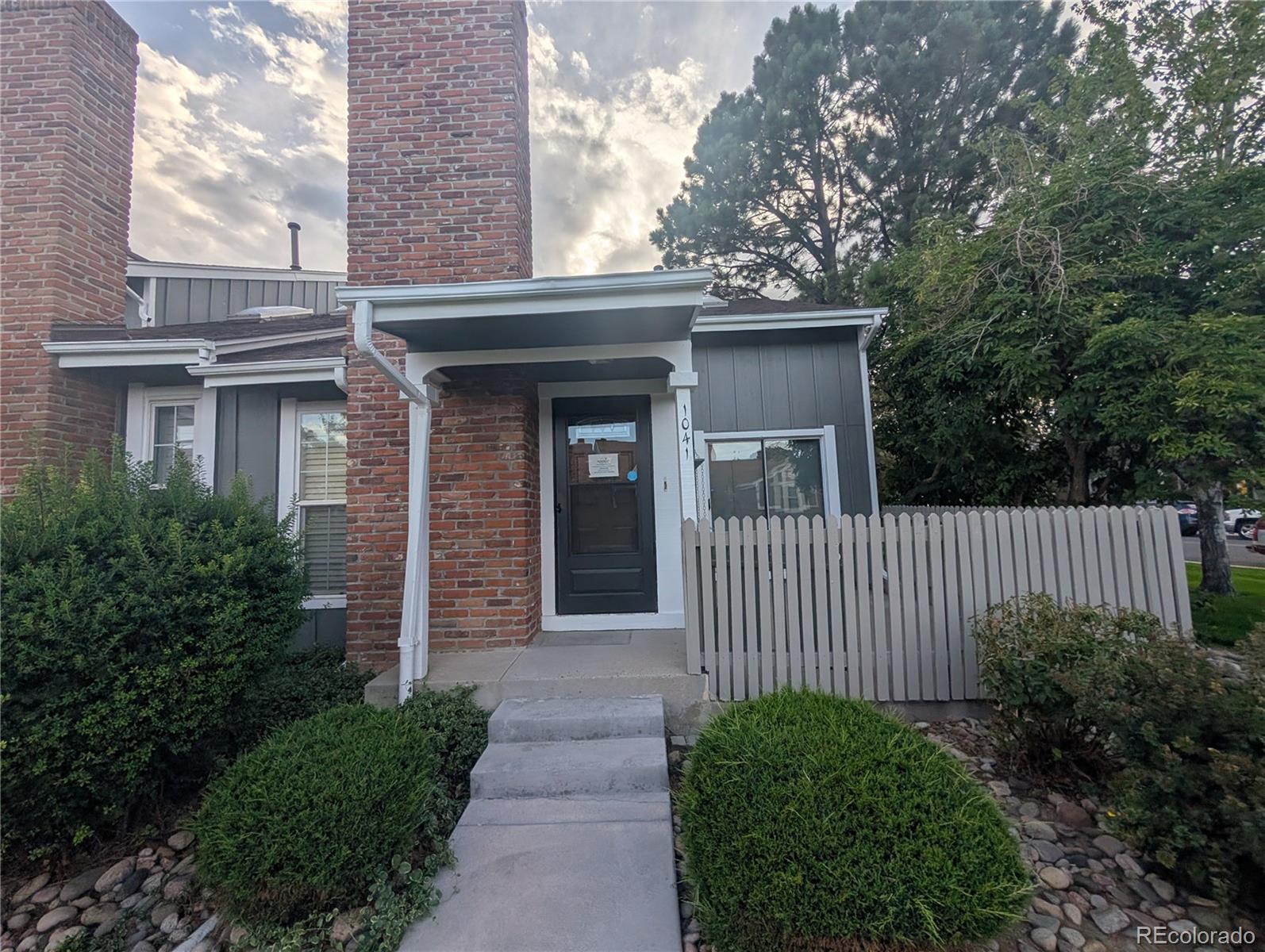 Greenbrook Aurora Condo / Townhome | MLS #: 19755141041 S Fraser Way , Aurora Beds: 3 Baths: 3 Price: $314,500