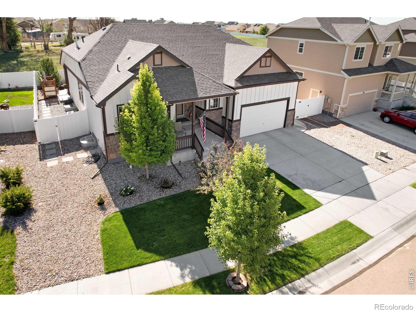 1210  Muskox Street, severance&nbsp; House Search MLS Picture